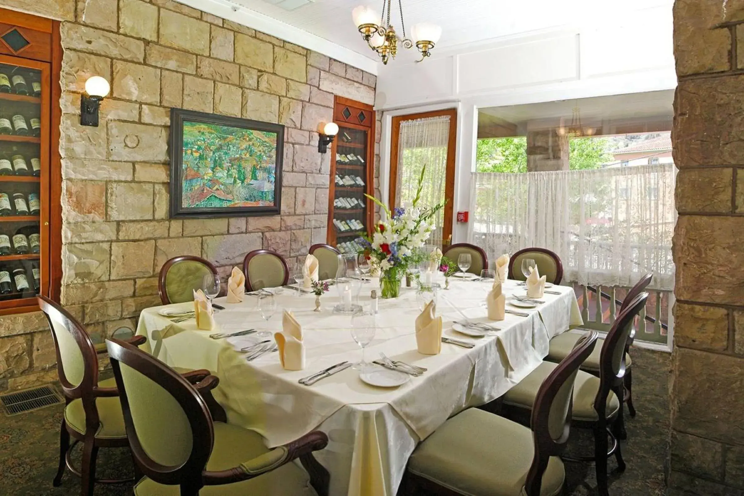 Restaurant/places to eat in Cliff House at Pikes Peak Restaurant/places to eat in Cliff House at Pikes Peak