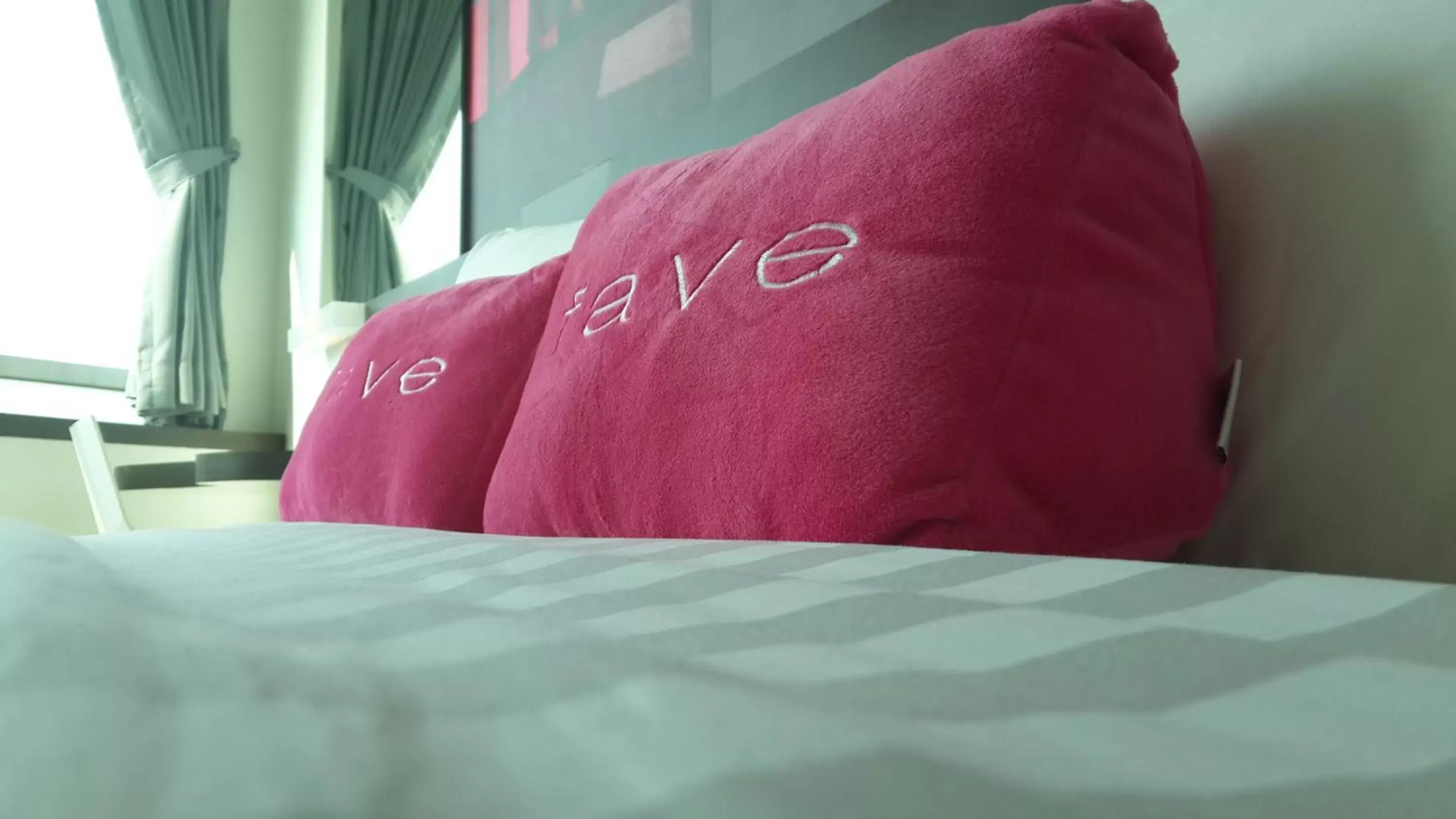 Day, Bed in favehotel Pluit Junction