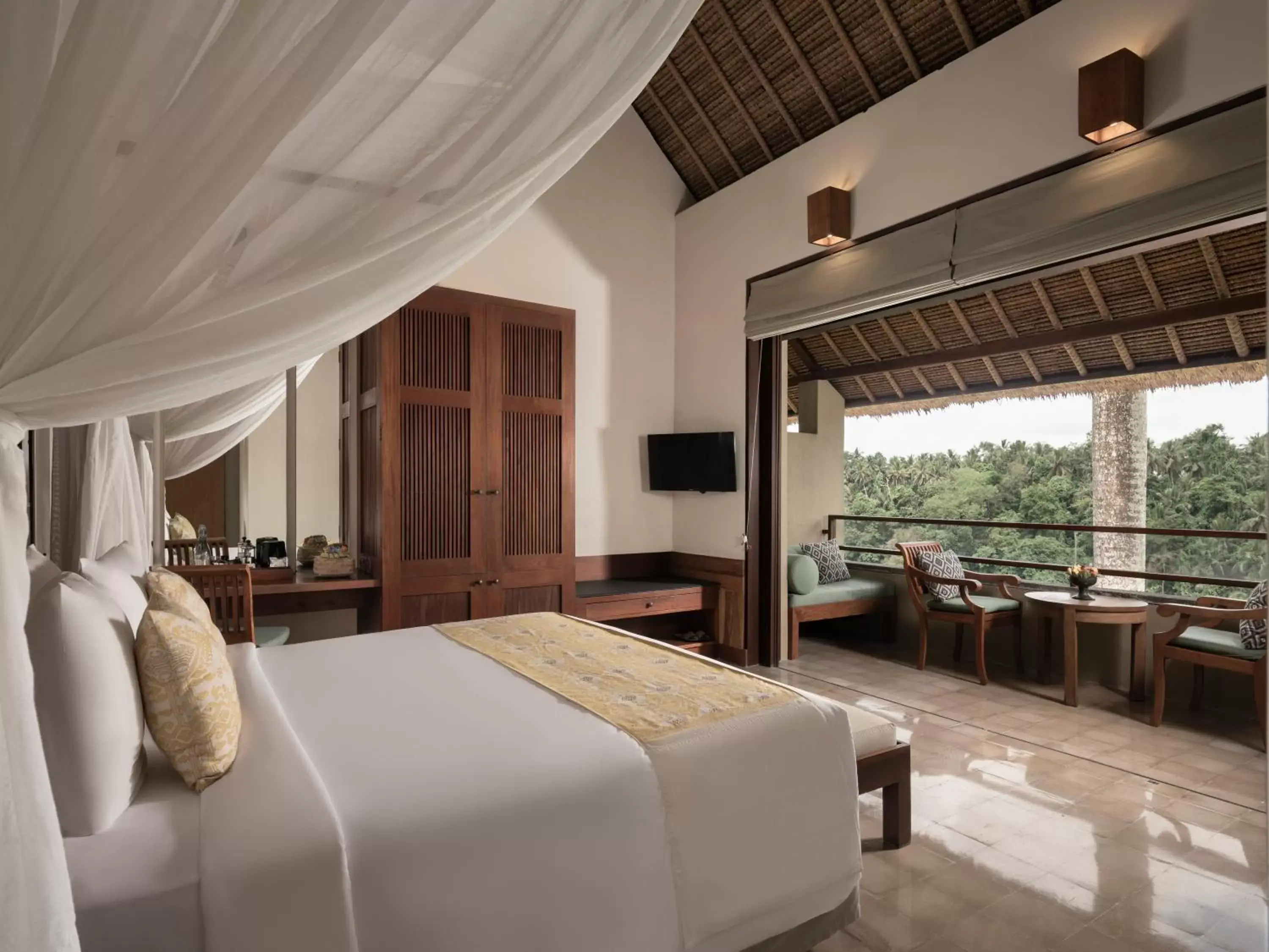 Superior King Room - Hillside in Alila Ubud Superior King Room - Hillside in Alila Ubud