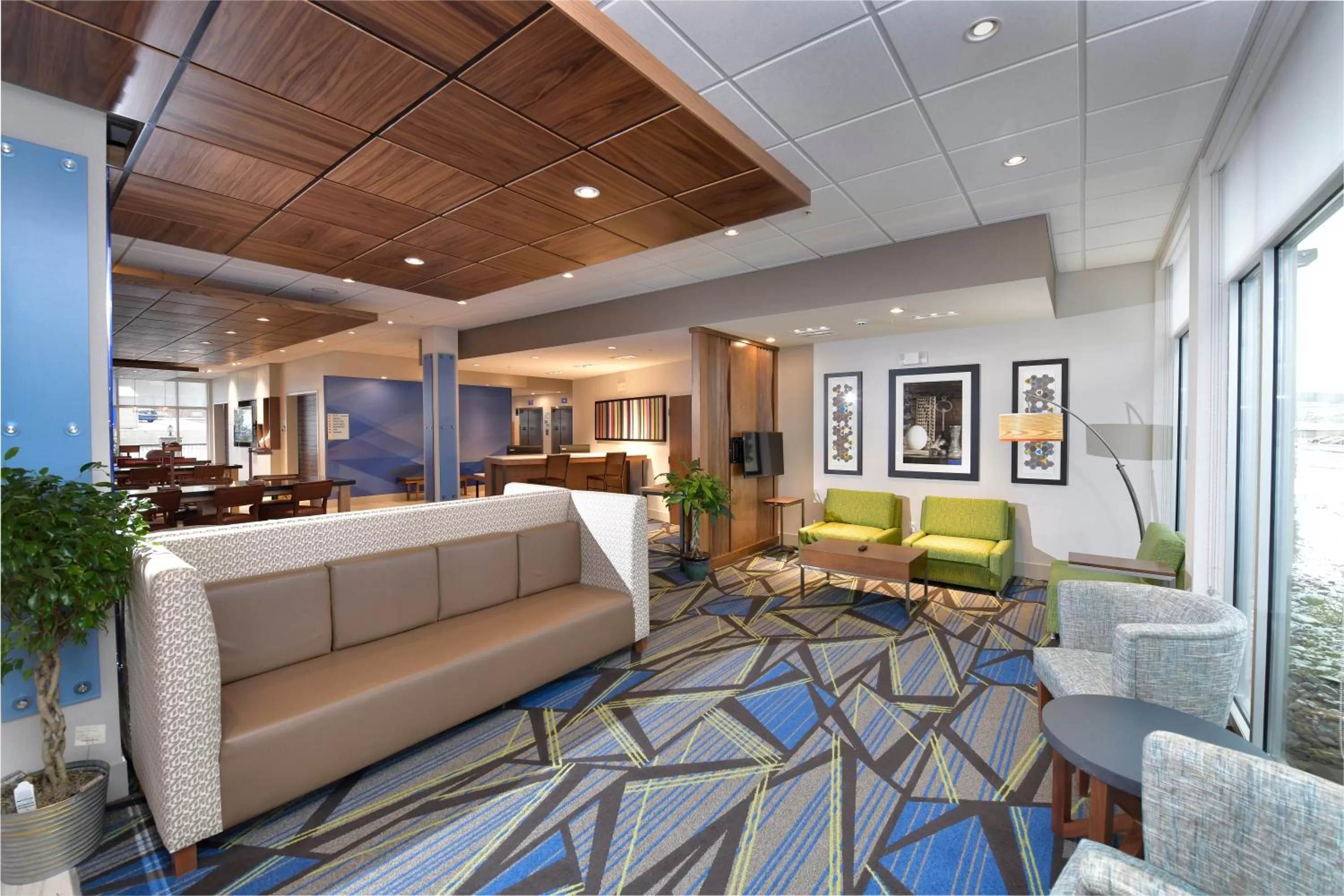 Property building in Holiday Inn Express & Suites - Millersburg by IHG