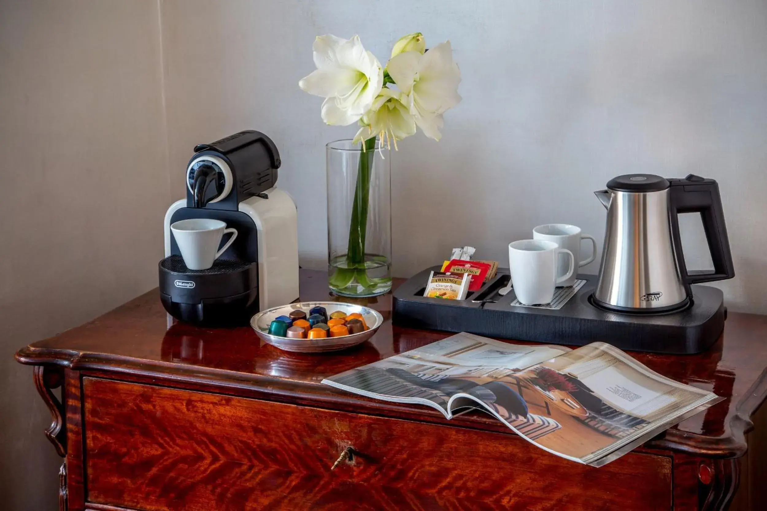 Coffee/tea facilities in Palazzo De Cupis - Suites and View