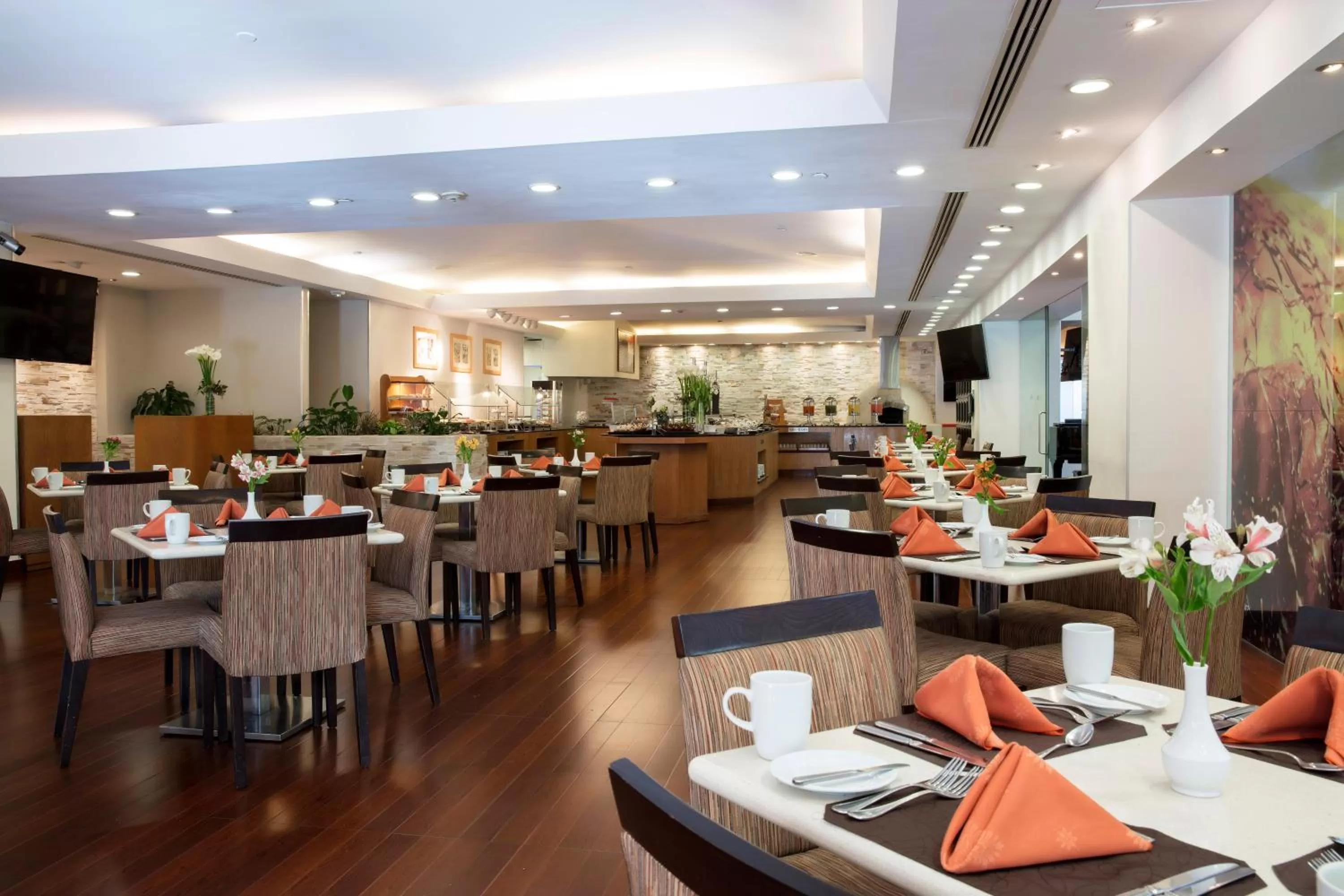 Restaurant/places to eat in Barcelo Guadalajara