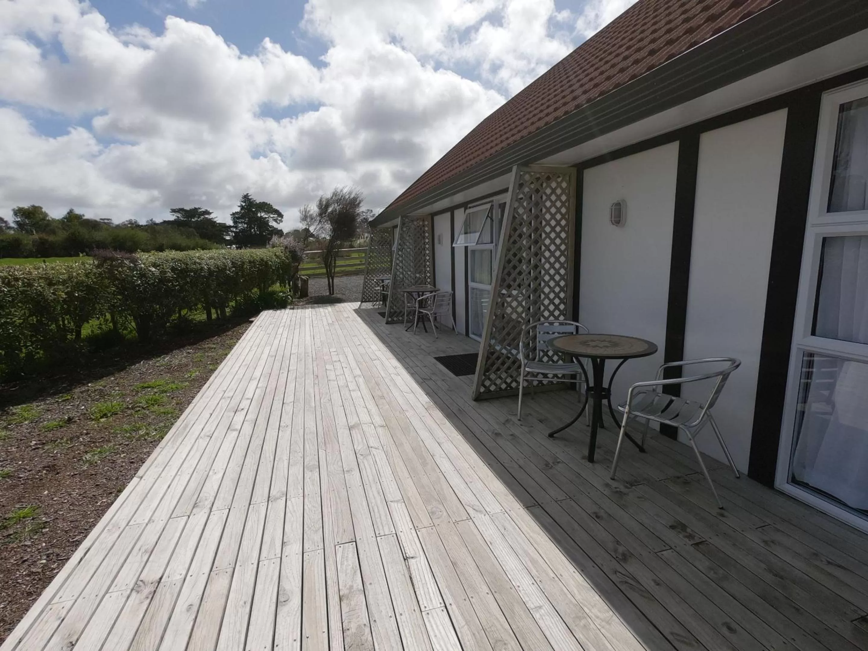 Patio in Castle Court Motel