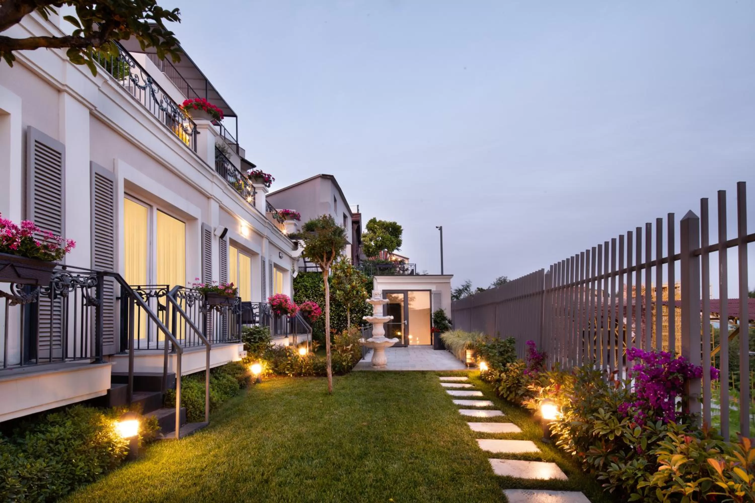 Garden in Mula Hotel