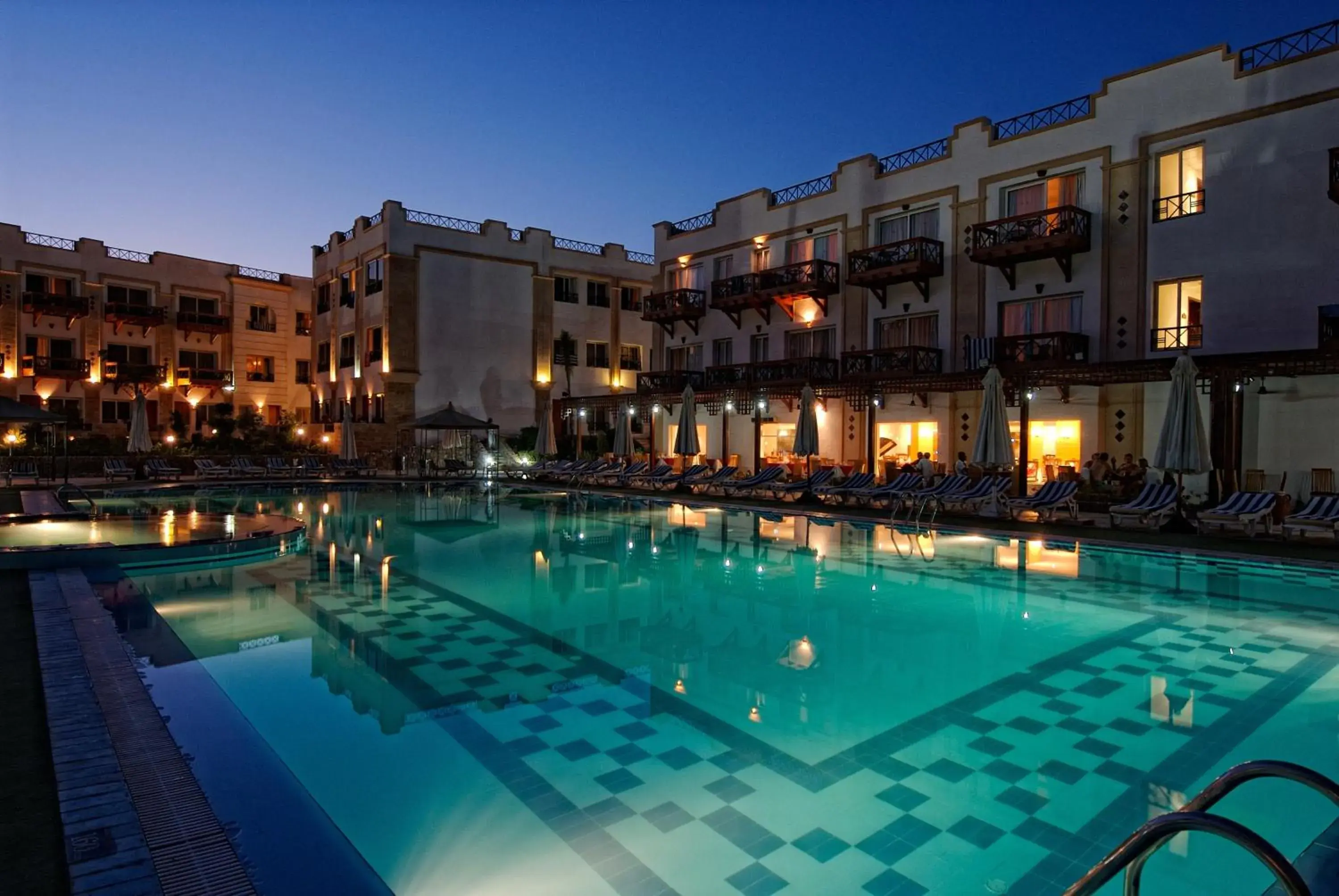 Facade/entrance, Swimming Pool in Falcon Naama Star Hotel