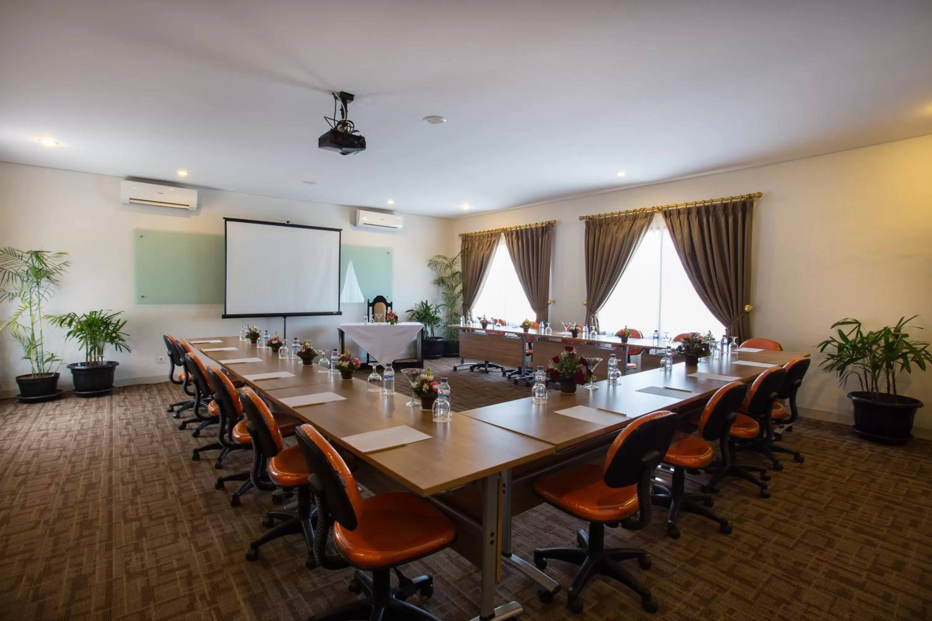 Area and facilities in The Sun Hotel & Spa Legian