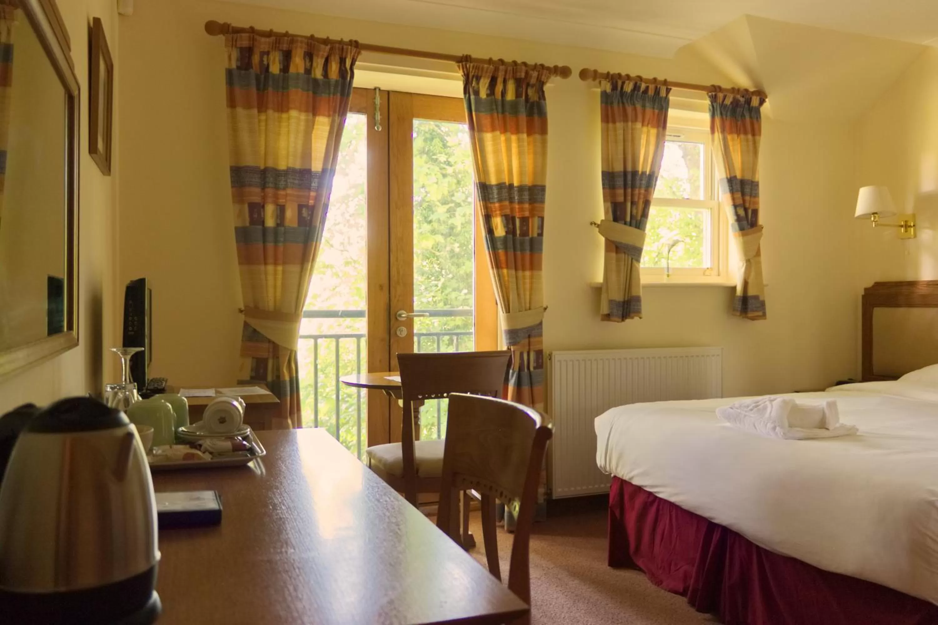 Bedroom, Restaurant/Places to Eat in The Keelman and Big Lamp Brewery