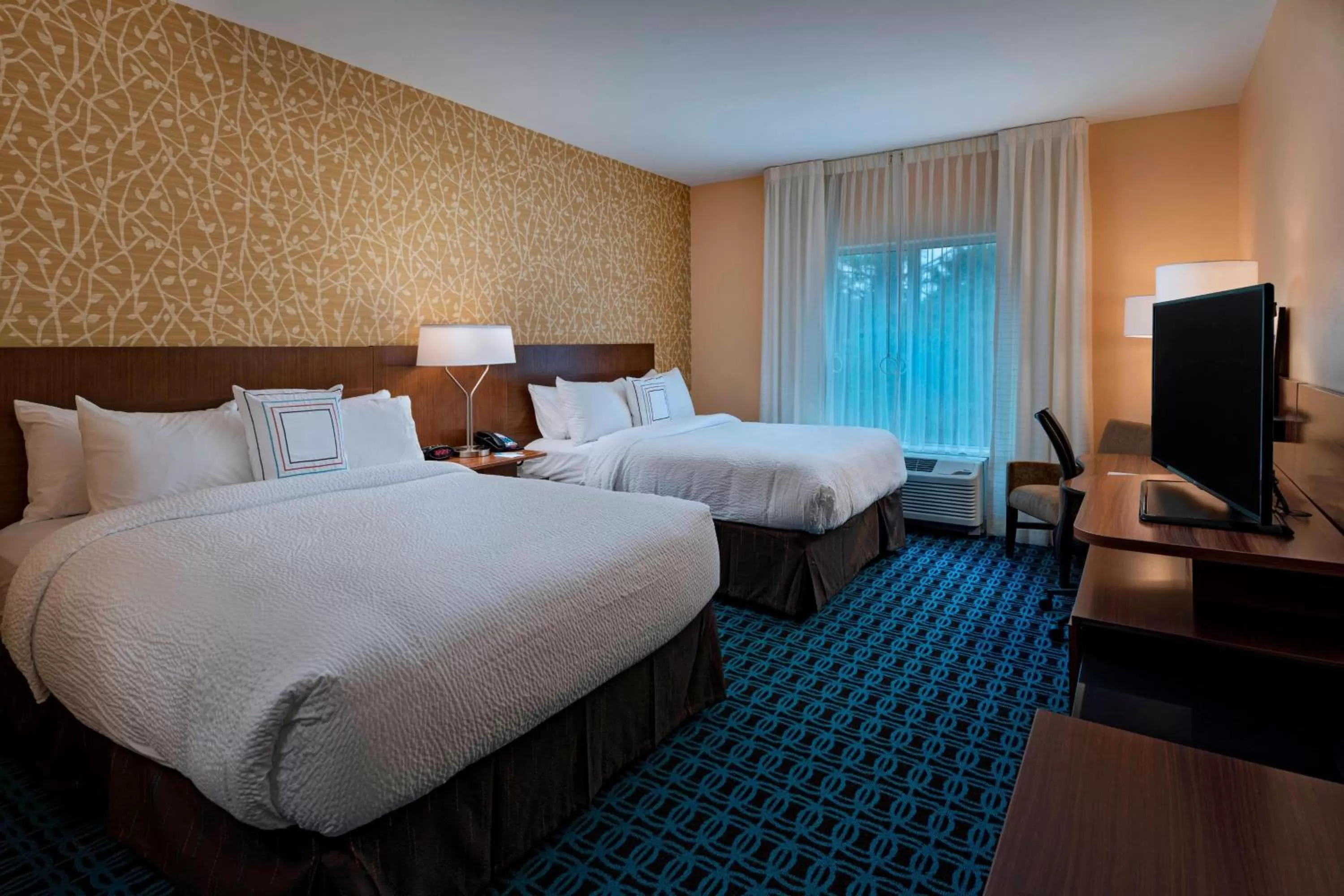 Standard Queen Room with Two Queen Beds in Fairfield Inn & Suites by Marriott Atlanta Peachtree City