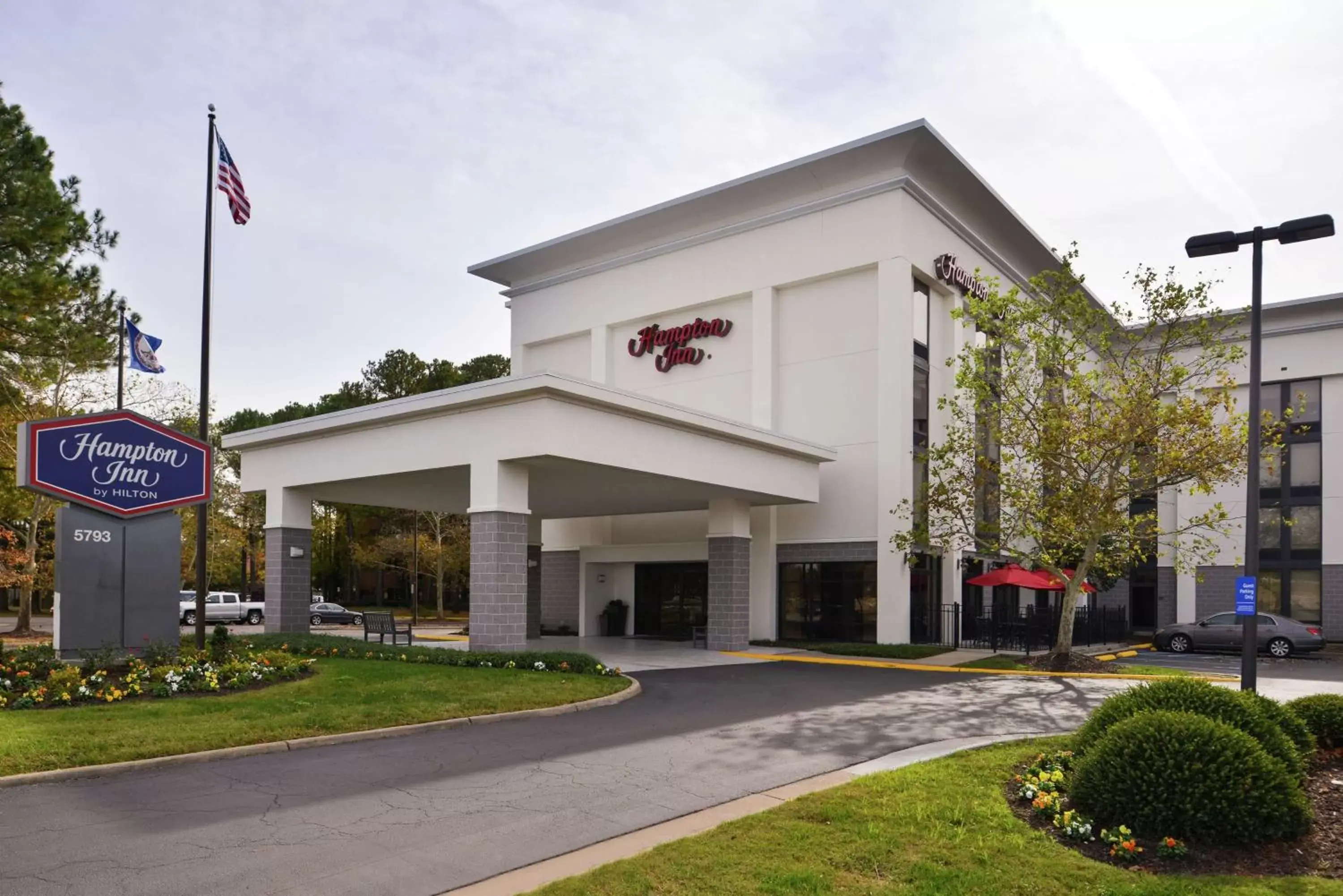 Property Building in Hampton Inn Norfolk/Virginia Beach