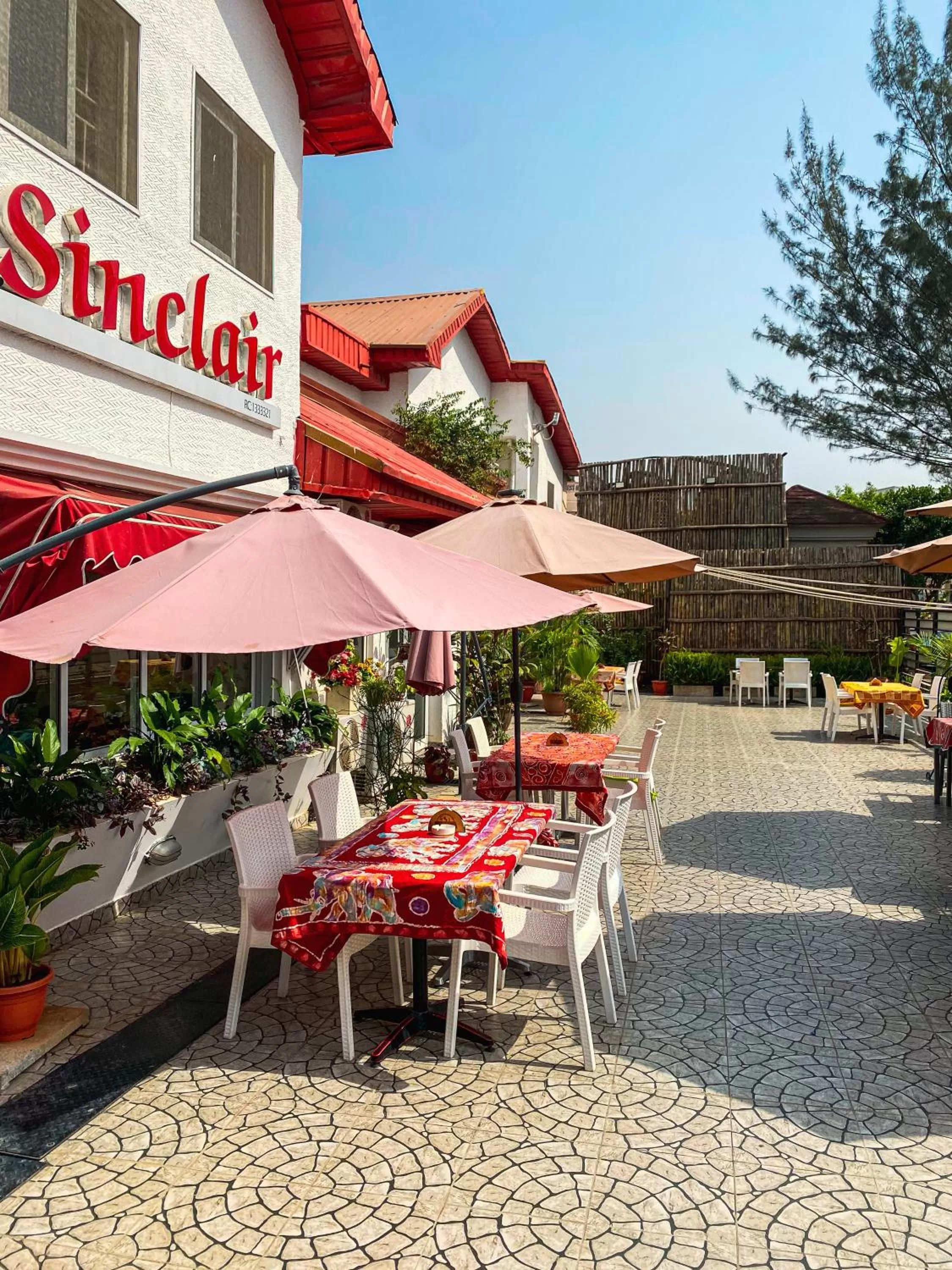 Restaurant/places to eat in Sinclair Guest House