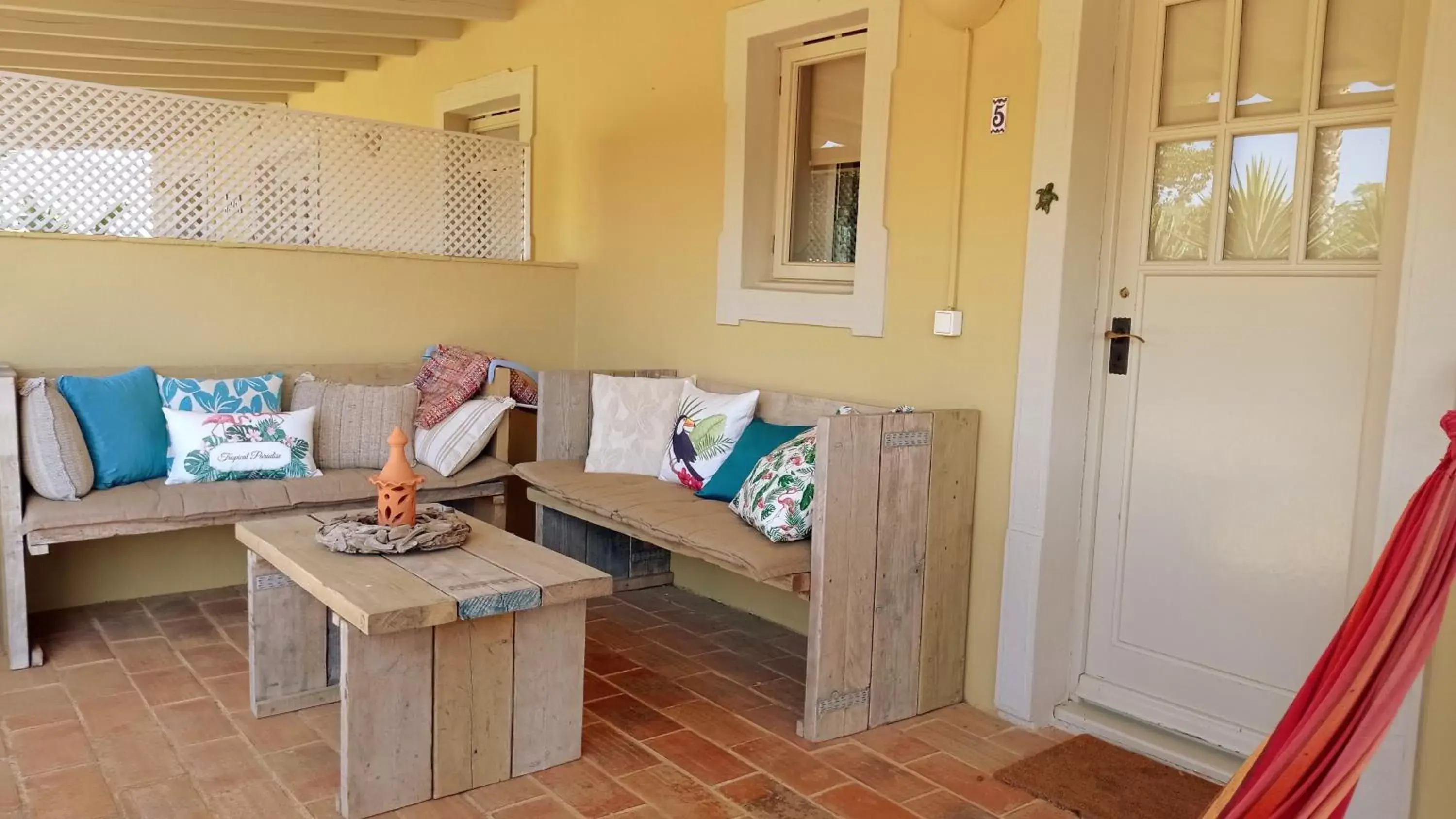 Patio, Seating Area in Quinta Pereiro Tropic Garden, Algarve