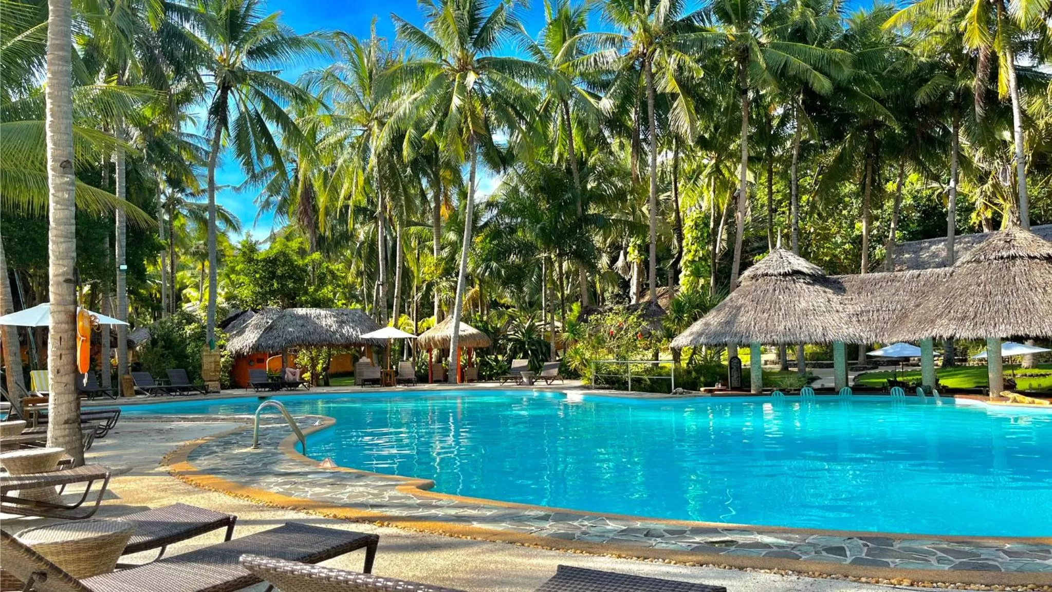 Swimming pool in Coco Grove Beach Resort, Siquijor Island