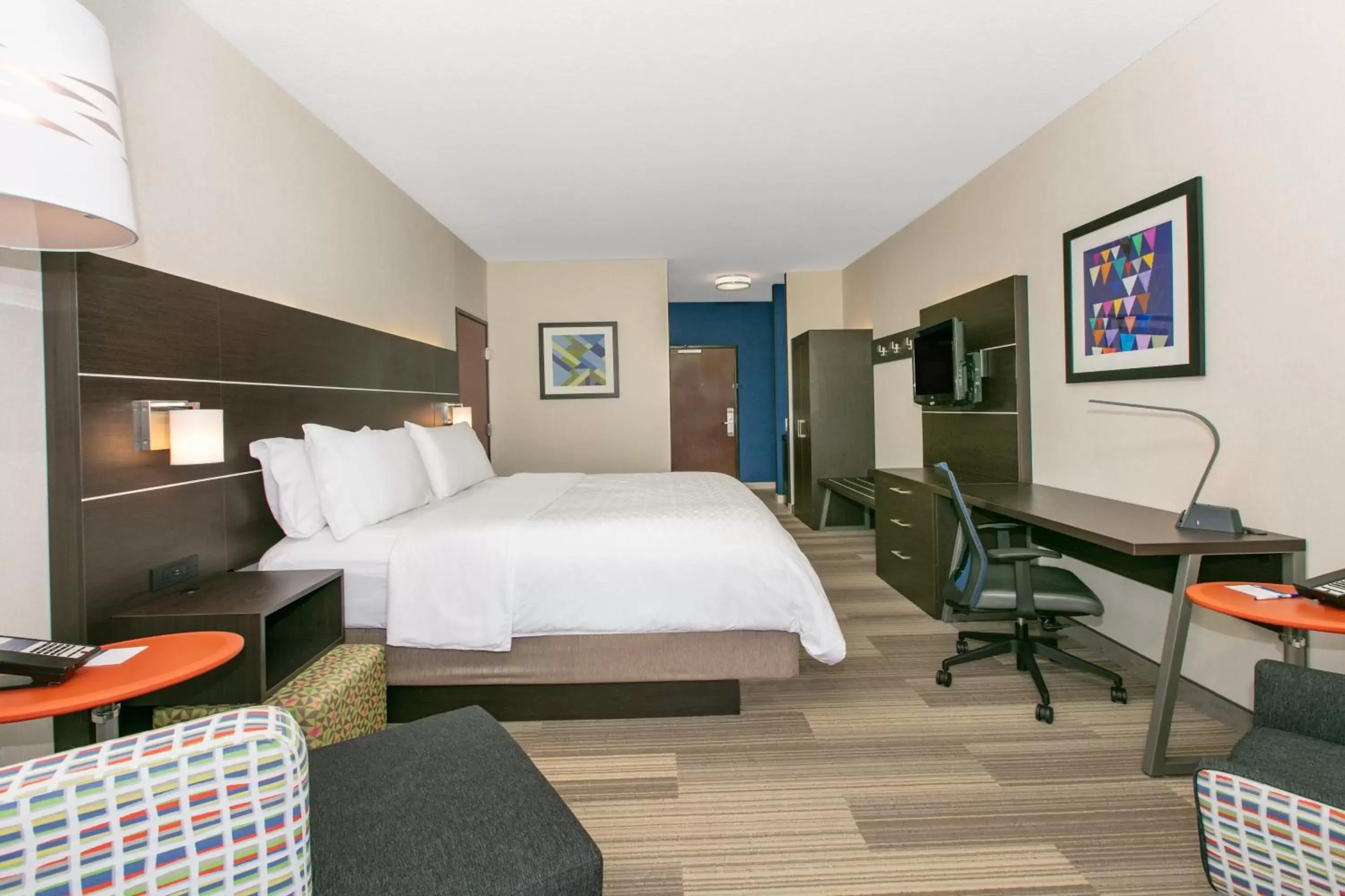 Photo of the whole room in Holiday Inn Express Hotel & Suites Seaside Convention Center, an IHG Hotel