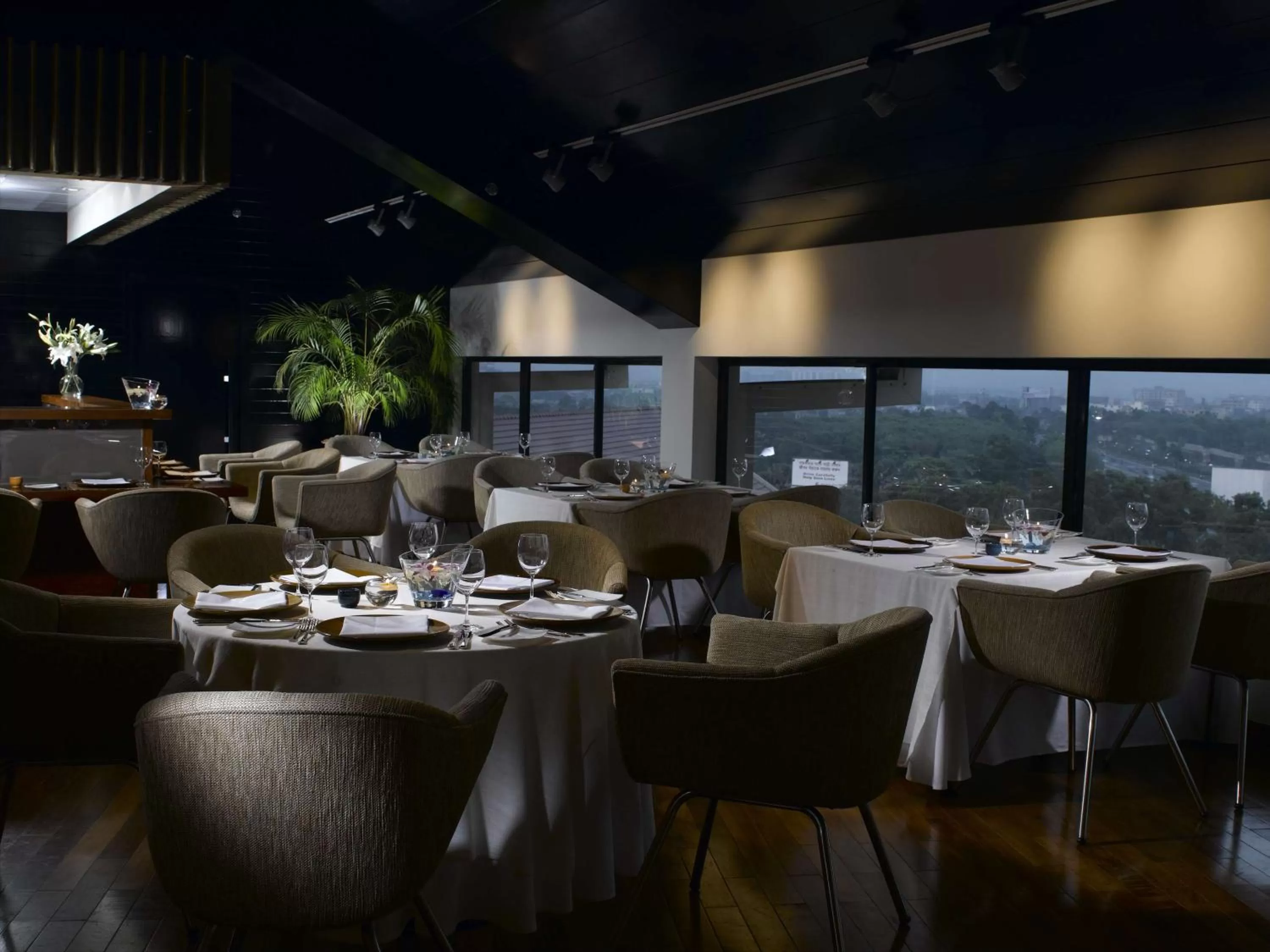 Restaurant/places to eat in Radisson Blu Dhaka Water Garden