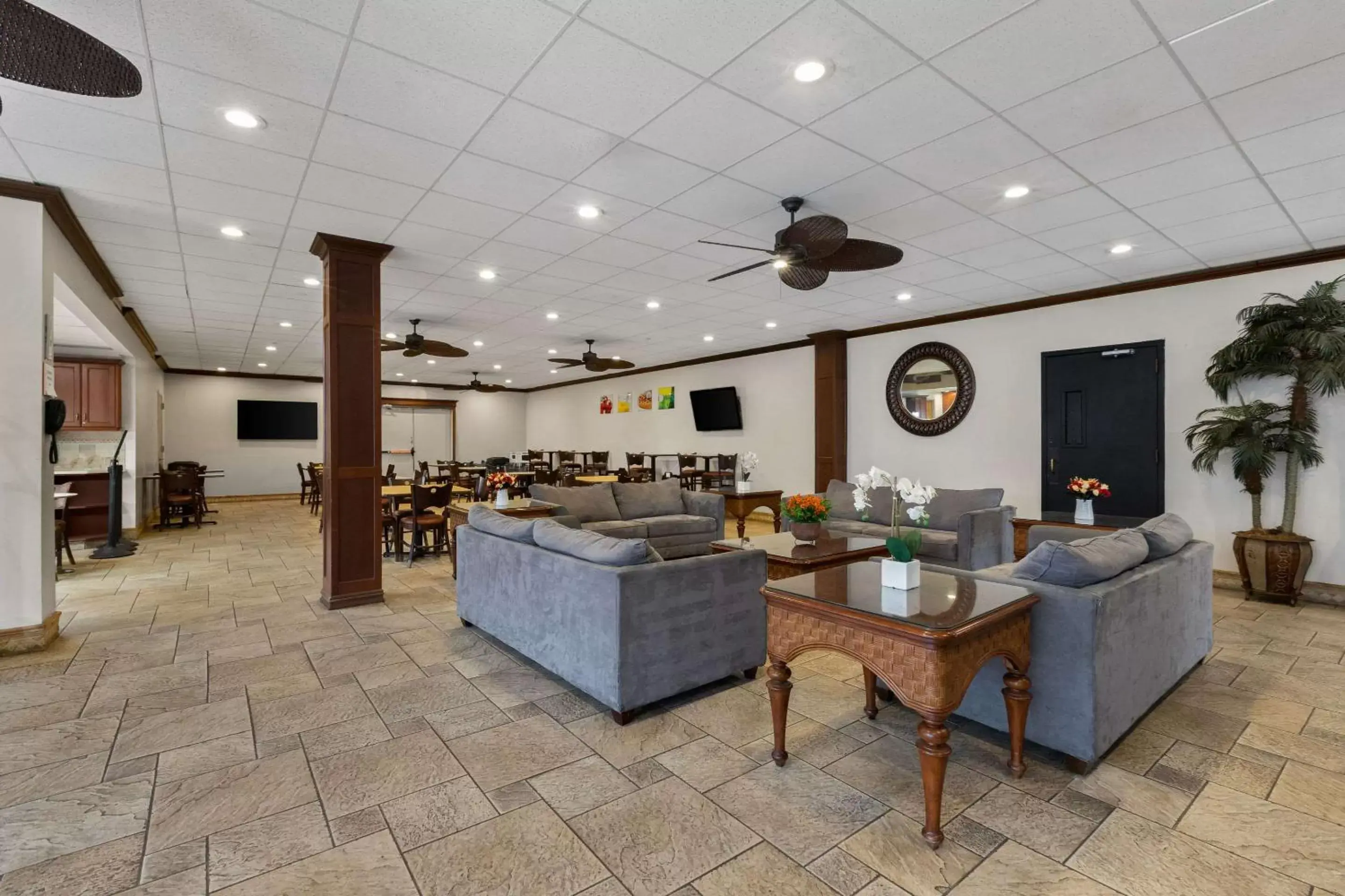 Lobby or reception in Quality Inn Wayne - Fairfield Area