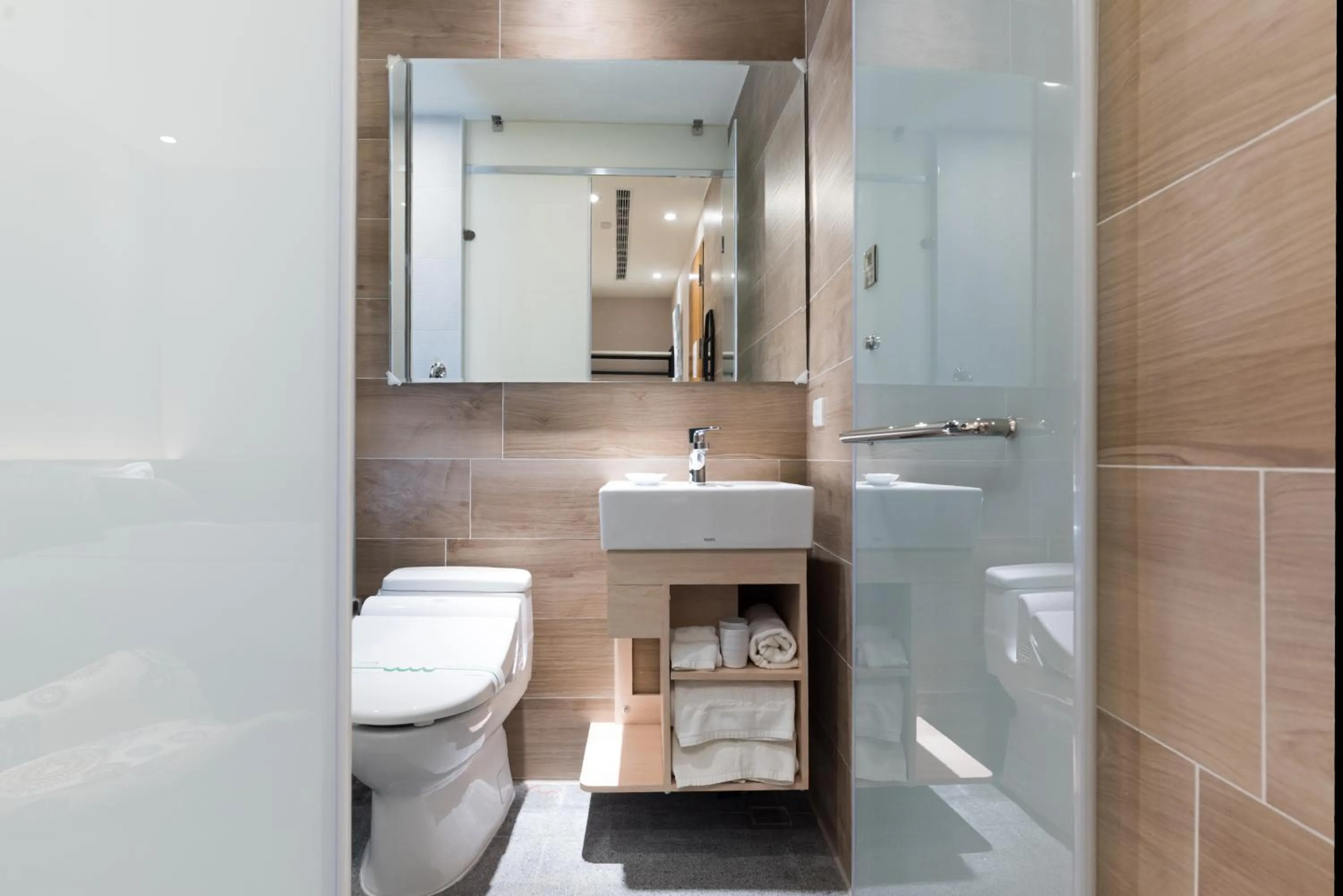 Bathroom in Tianli Hotel