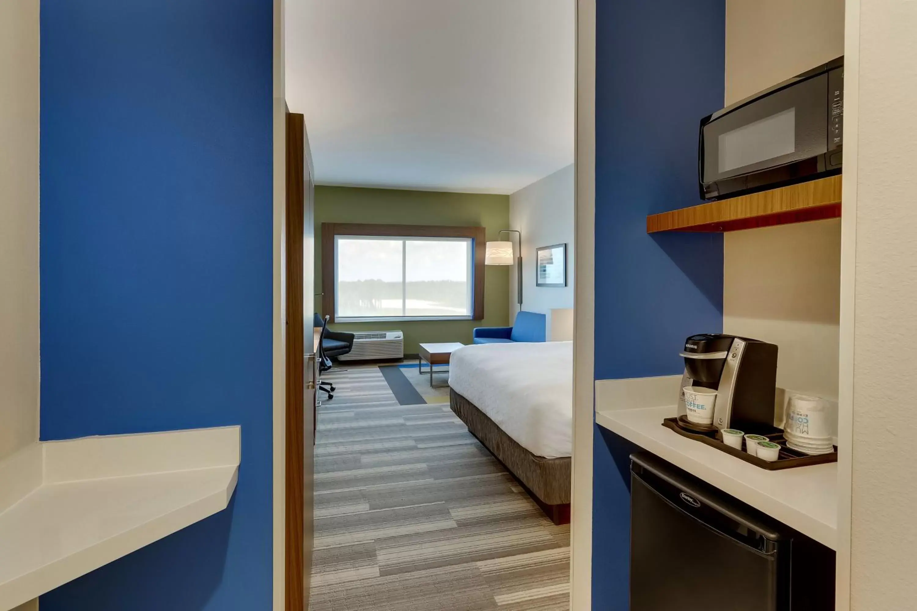 King Suite with Hearing Accessibility - Non-Smoking in Holiday Inn Express - Wilmington - Porters Neck, an IHG Hotel King Suite with Hearing Accessibility - Non-Smoking in Holiday Inn Express - Wilmington - Porters Neck, an IHG Hotel