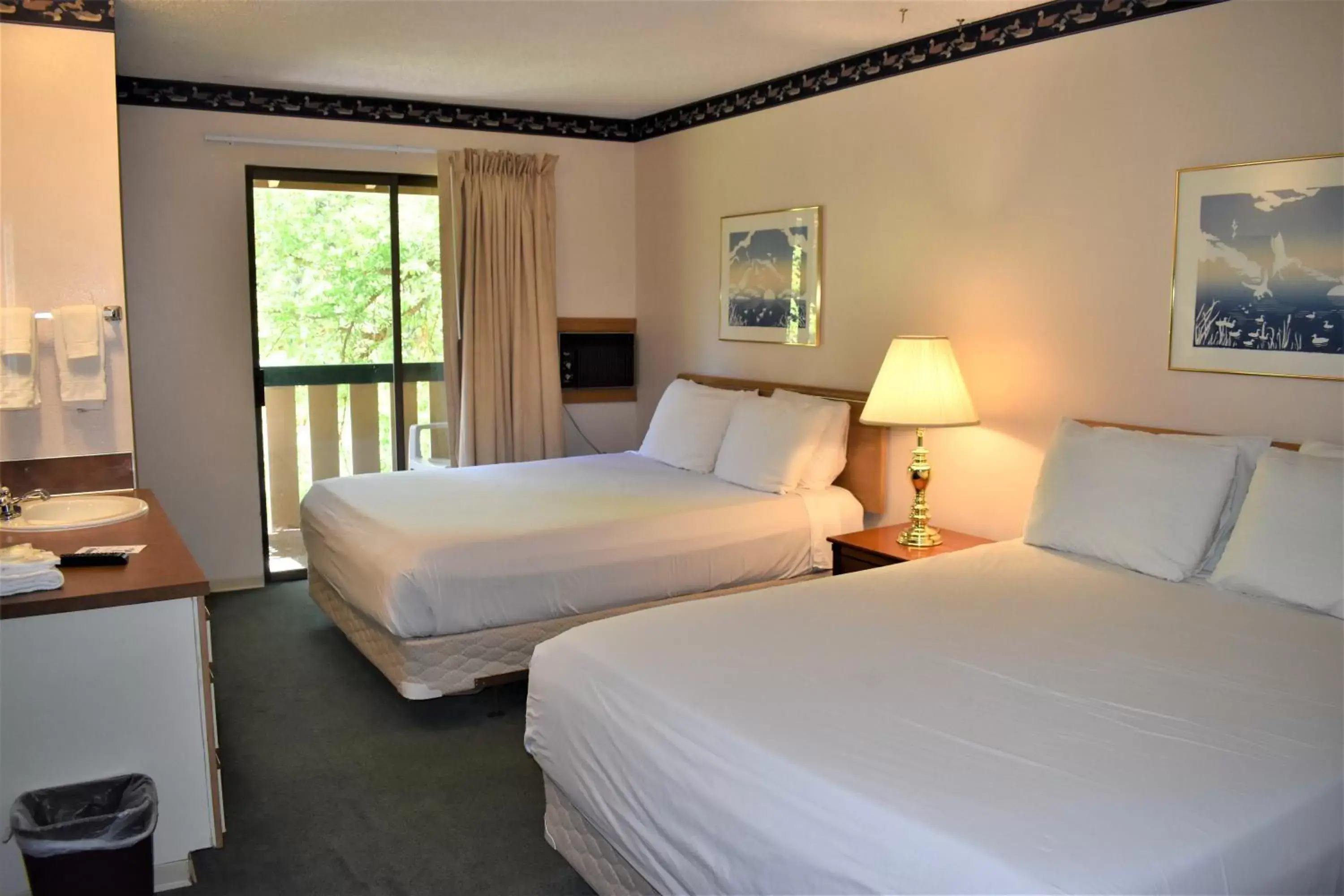 Pet Friendly - Double Queen in Winthrop Inn Pet Friendly - Double Queen in Winthrop Inn