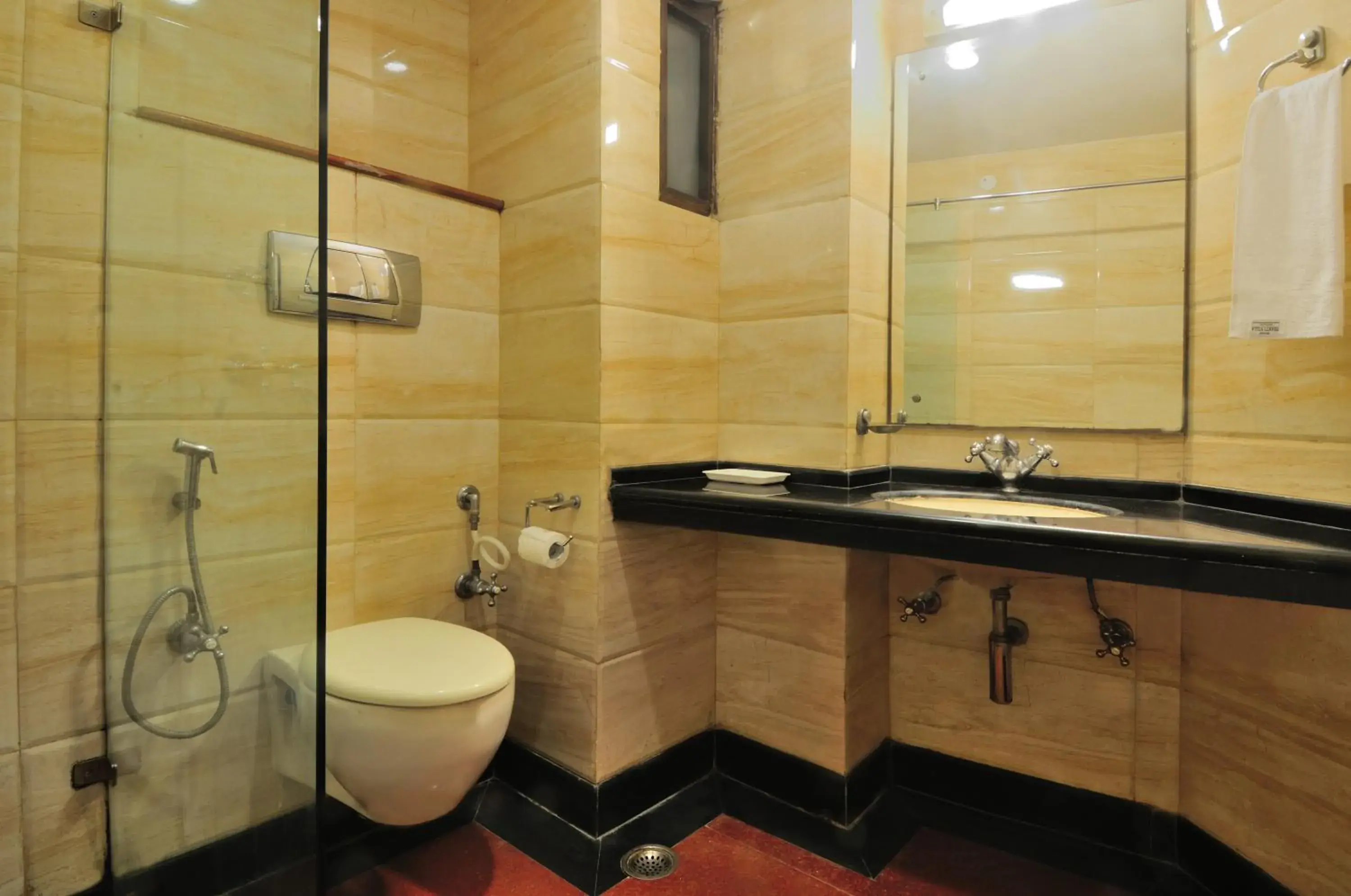 Bathroom in Hotel Shanti Villa
