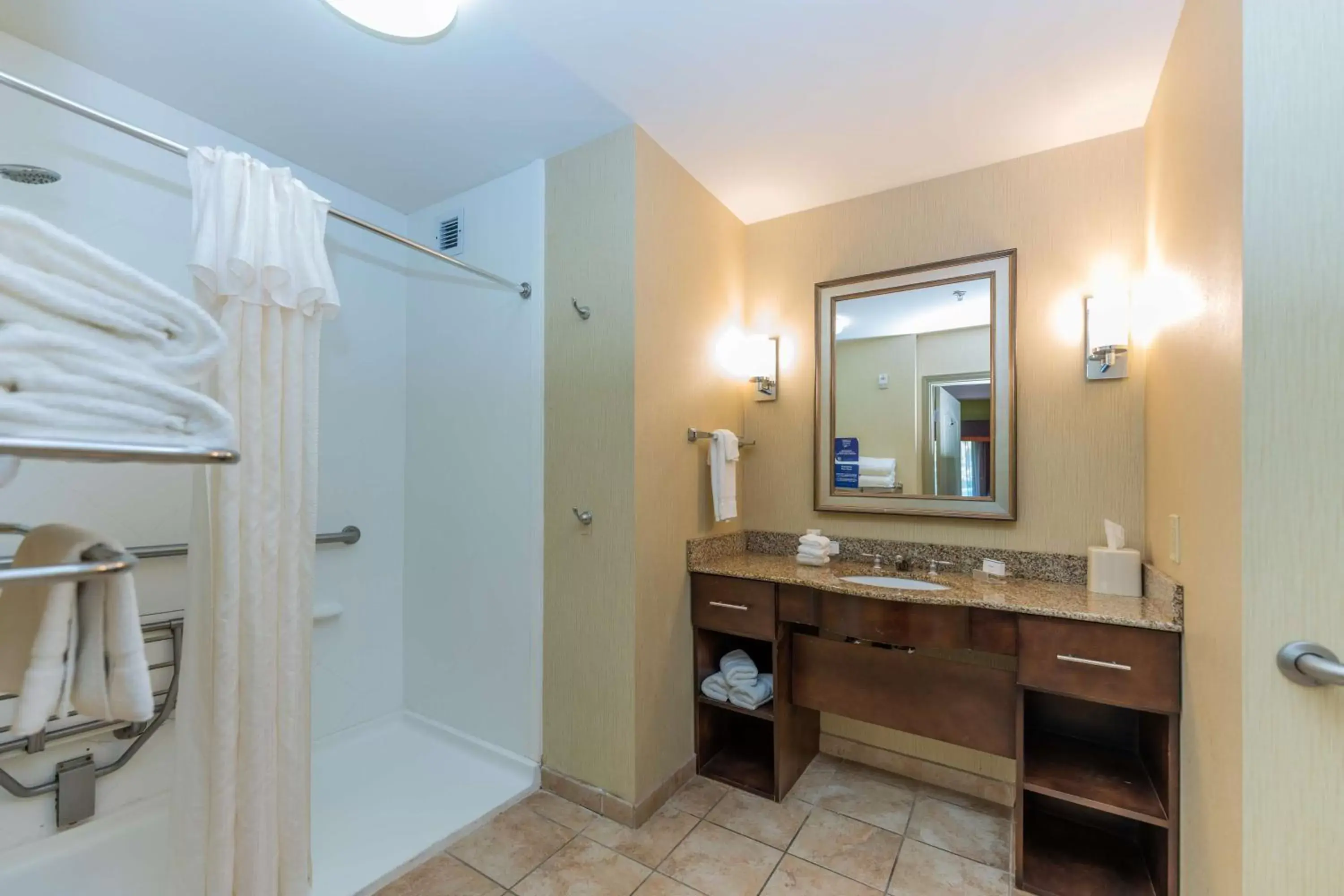 Bathroom in Homewood Suites by Hilton Birmingham-SW-Riverchase-Galleria