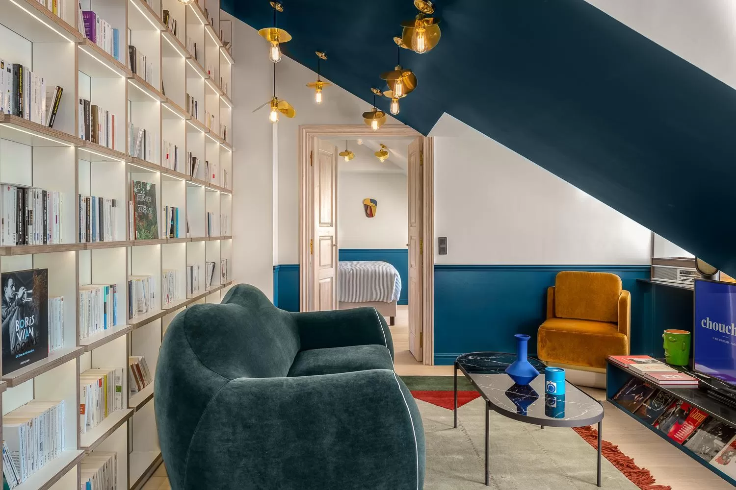 Library in Chouchou Hotel