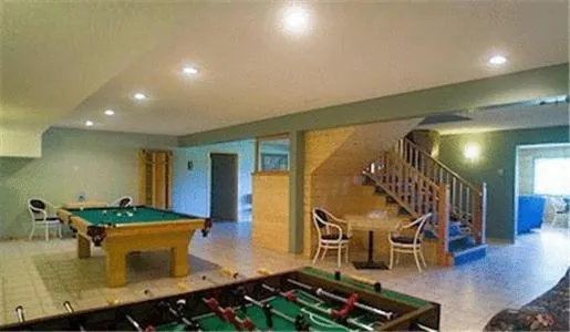 Billiard in Glenogle Mountain Lodge and Spa