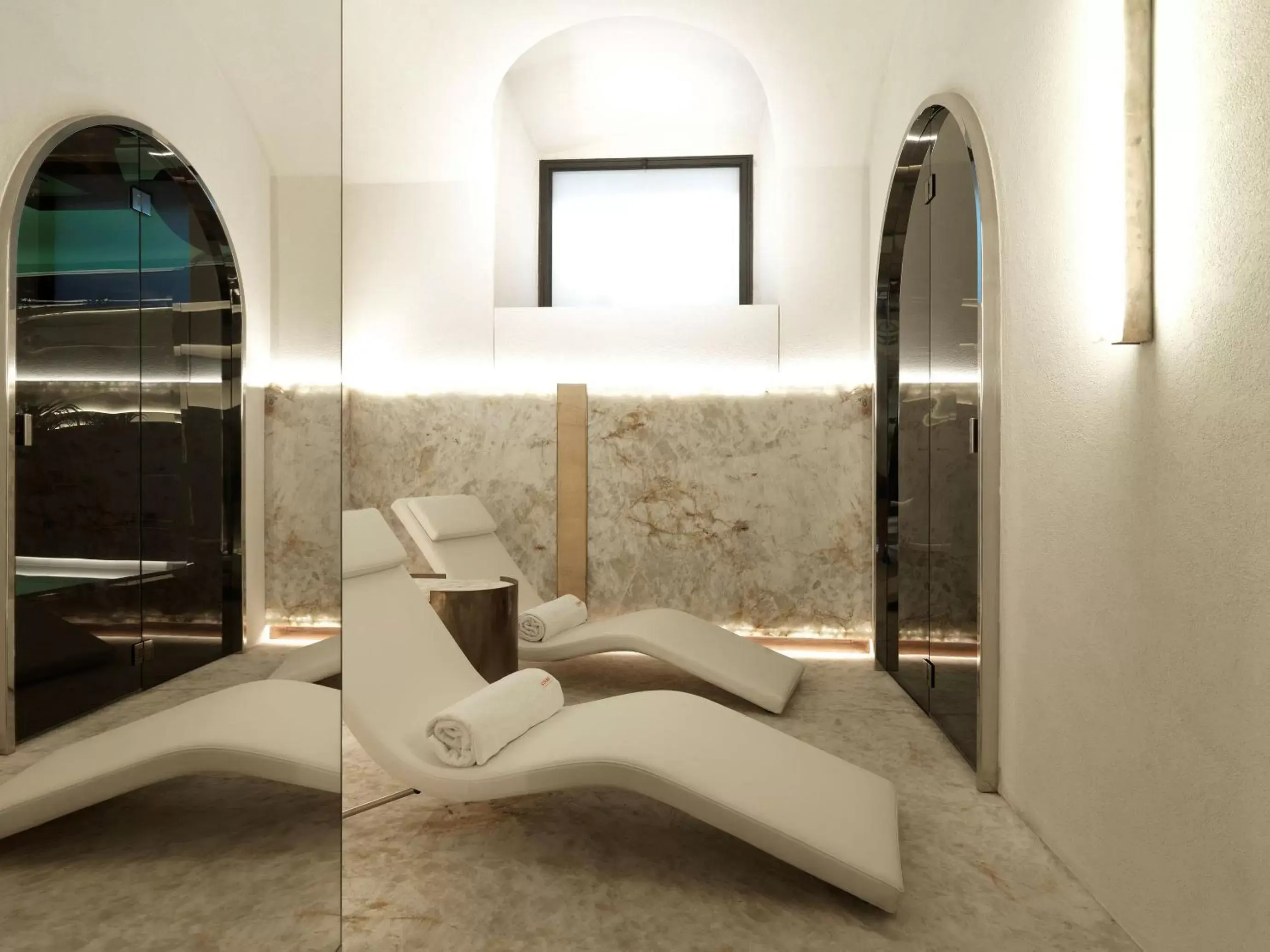 Spa and wellness centre/facilities, Bathroom in STRAF, Milan, a Member of Design Hotels