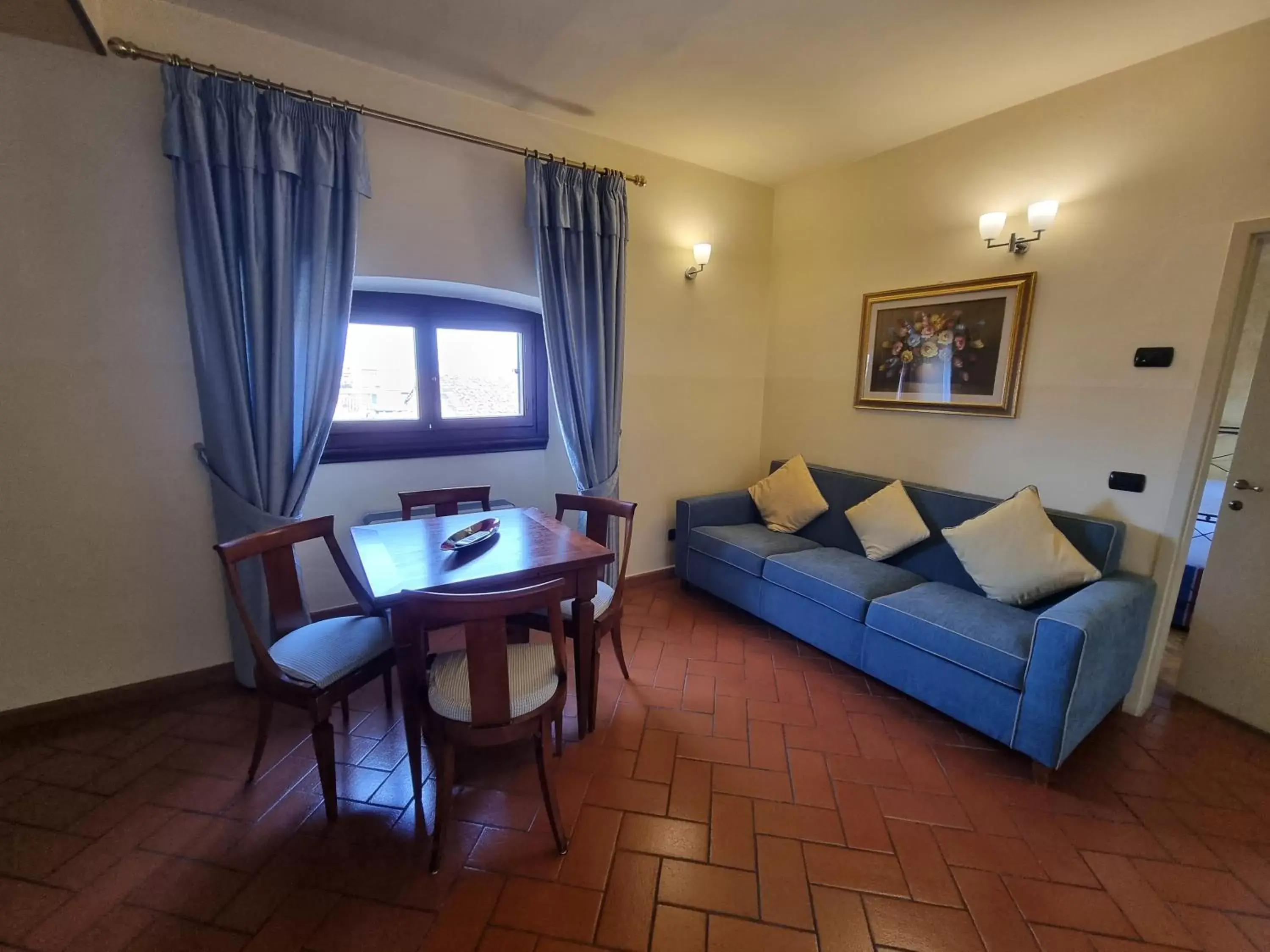 Living room, Seating Area in Palazzo Gamba Apartments al Duomo