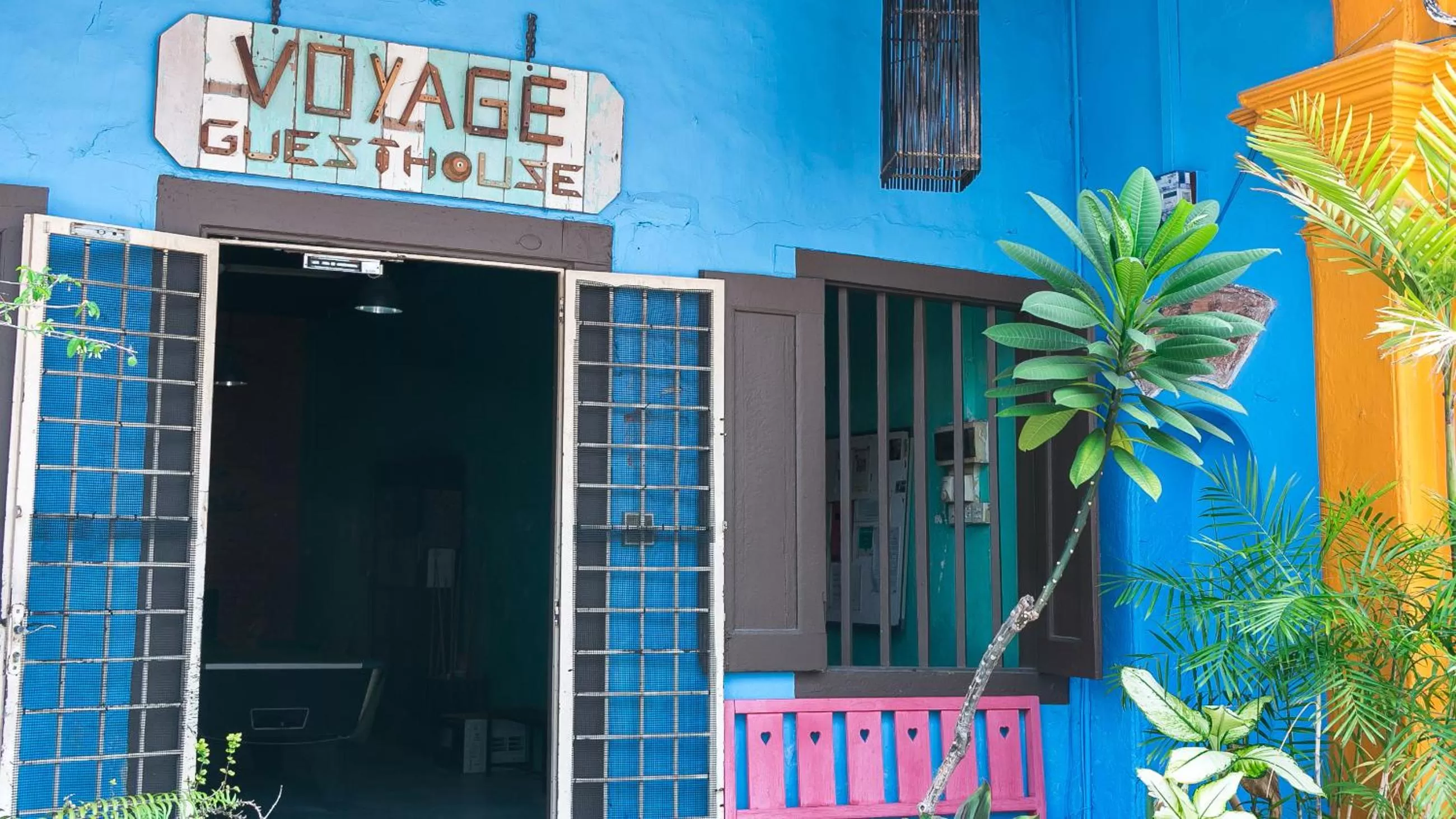 Facade/entrance in Voyage Guesthouse