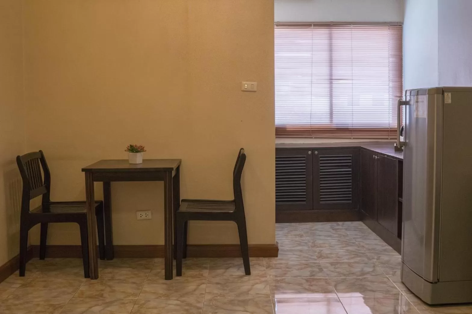 Kitchen or kitchenette in Noble Place Chiangmai