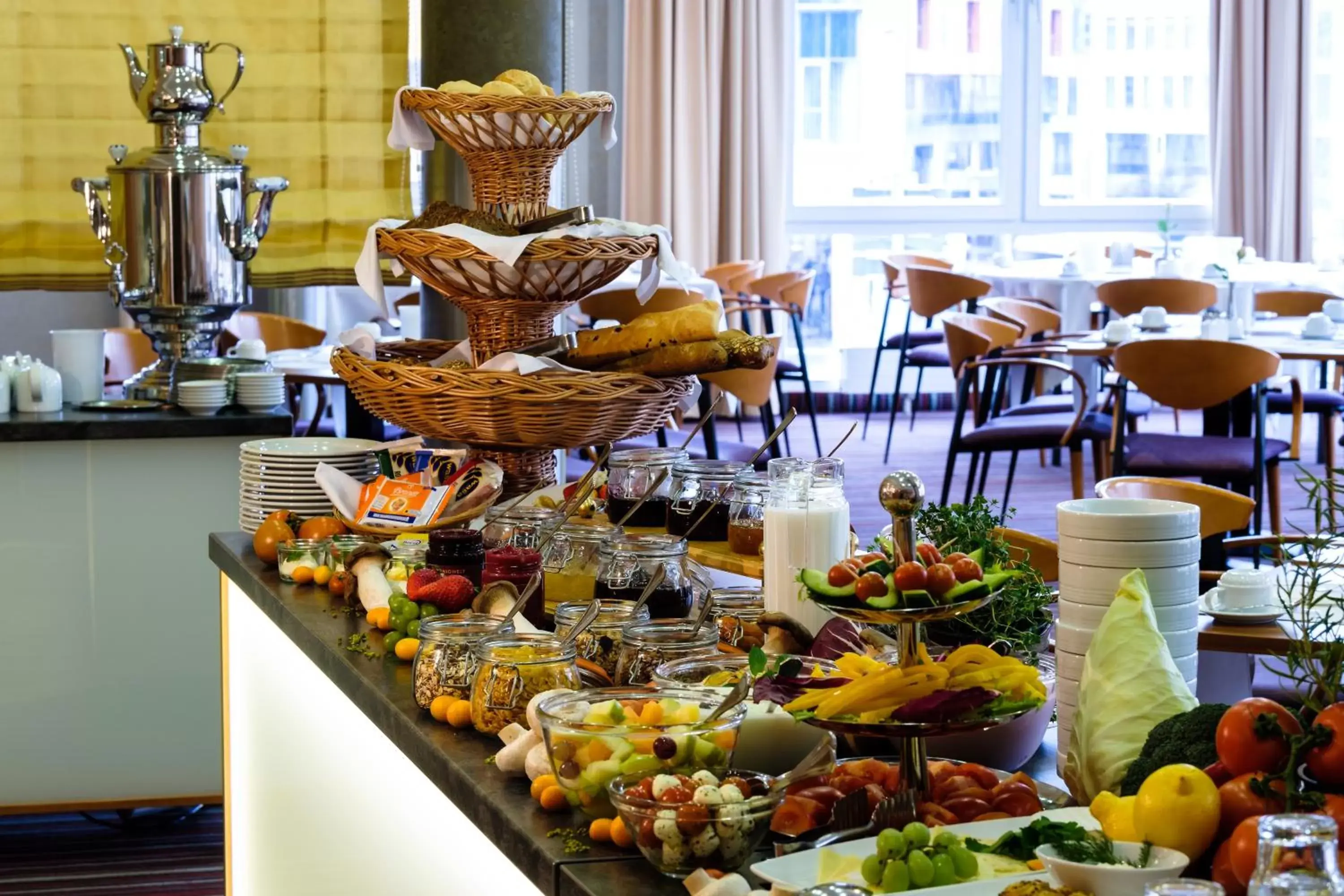 Buffet breakfast in Best Western Plus Hotel Bautzen