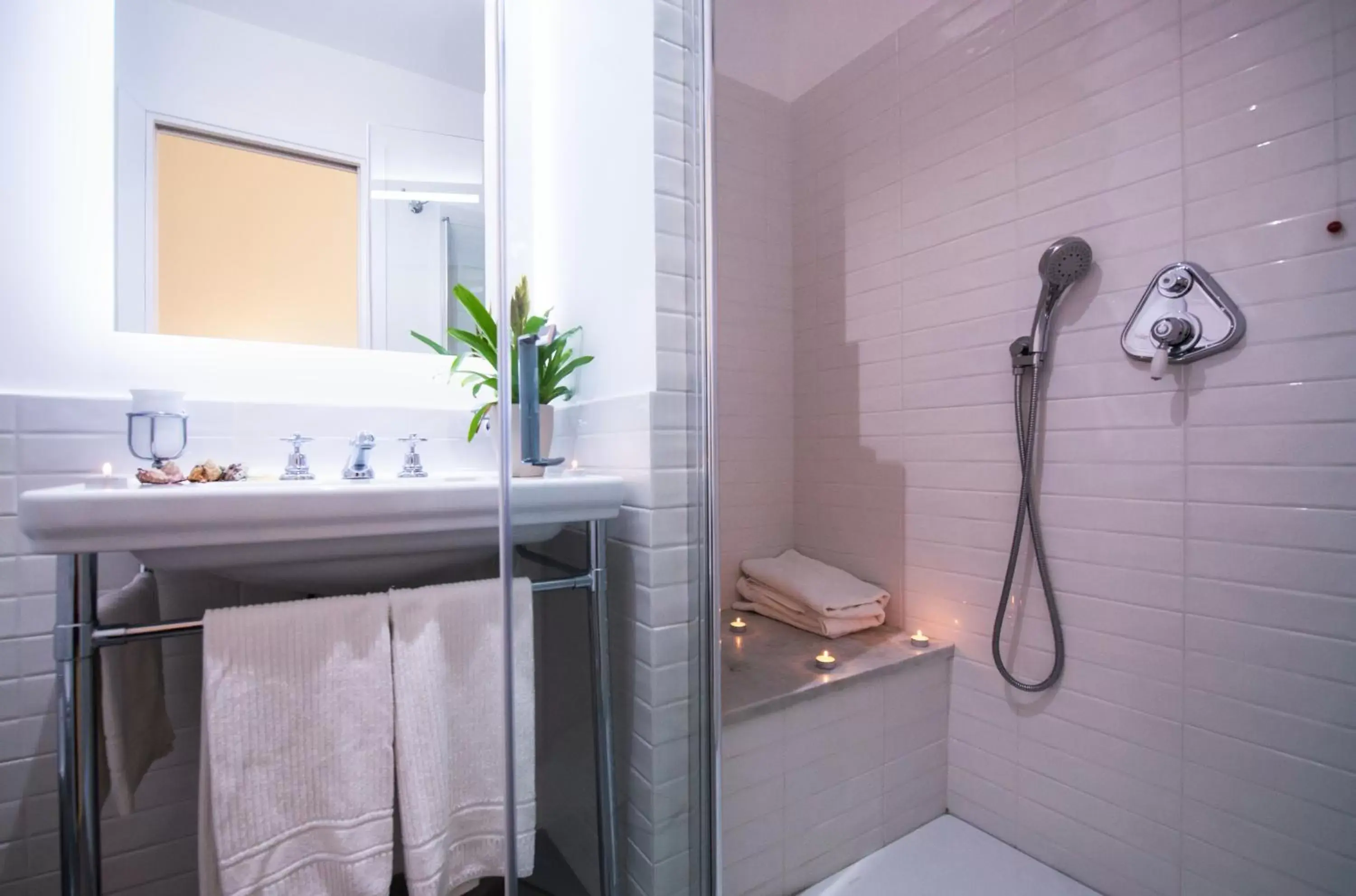 Shower, Bathroom in Amalfi Luxury House