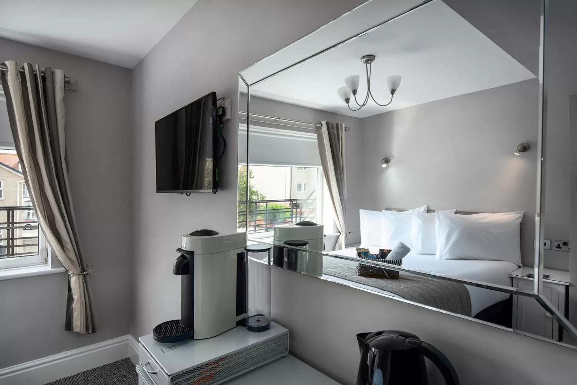 Kitchen/Kitchenette in Pebble House