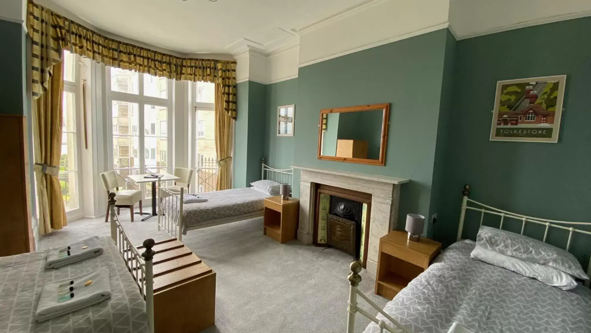 Photo of the whole room, Seating Area in The Portland Hotel