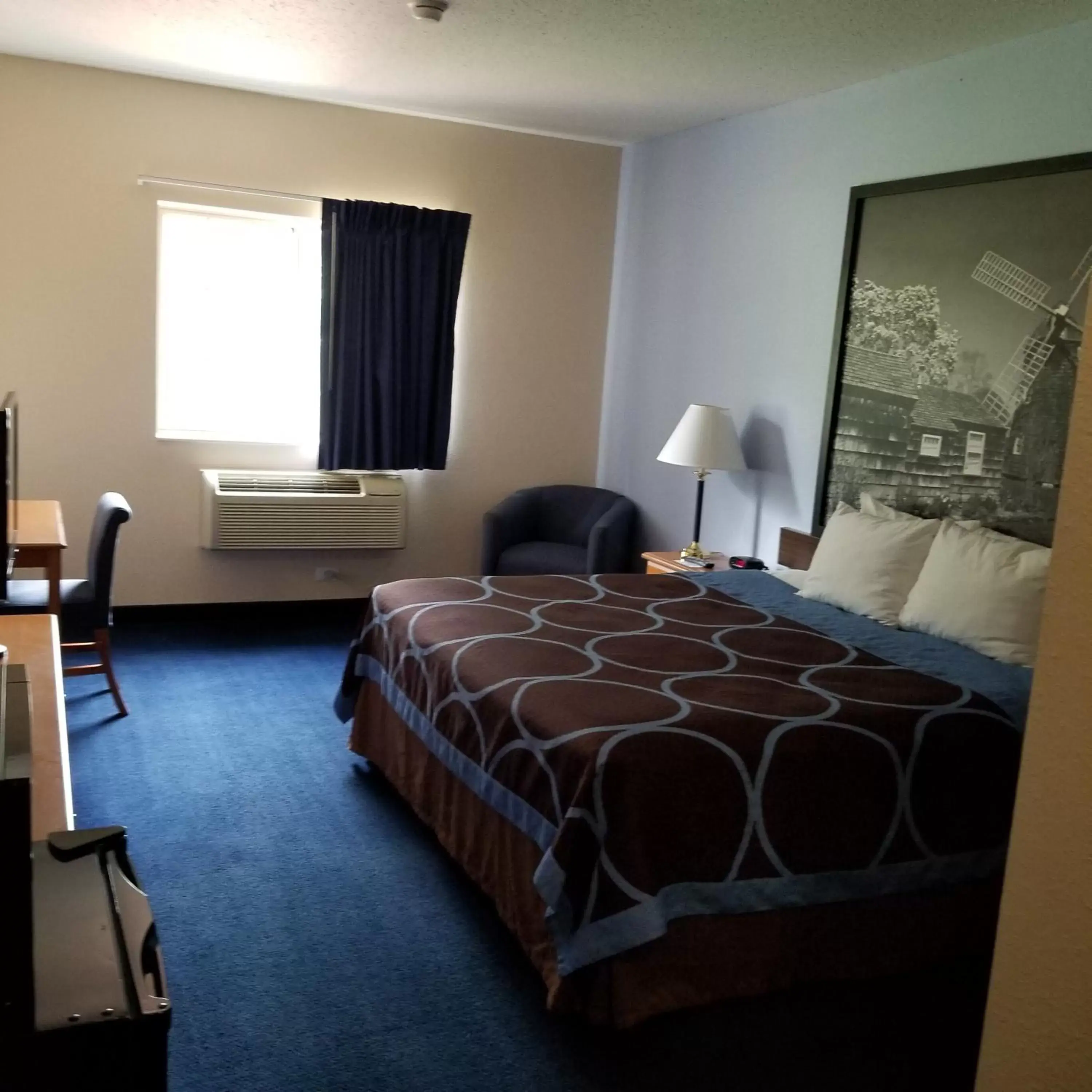 Bed in Super 8 by Wyndham Cobleskill NY