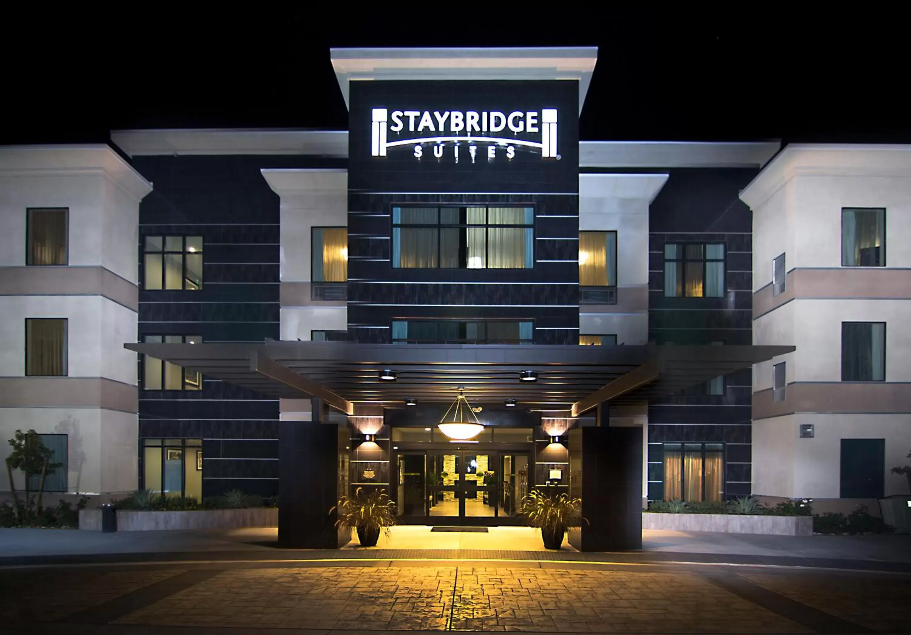 Property building in Staybridge Suites Carlsbad/San Diego, an IHG Hotel