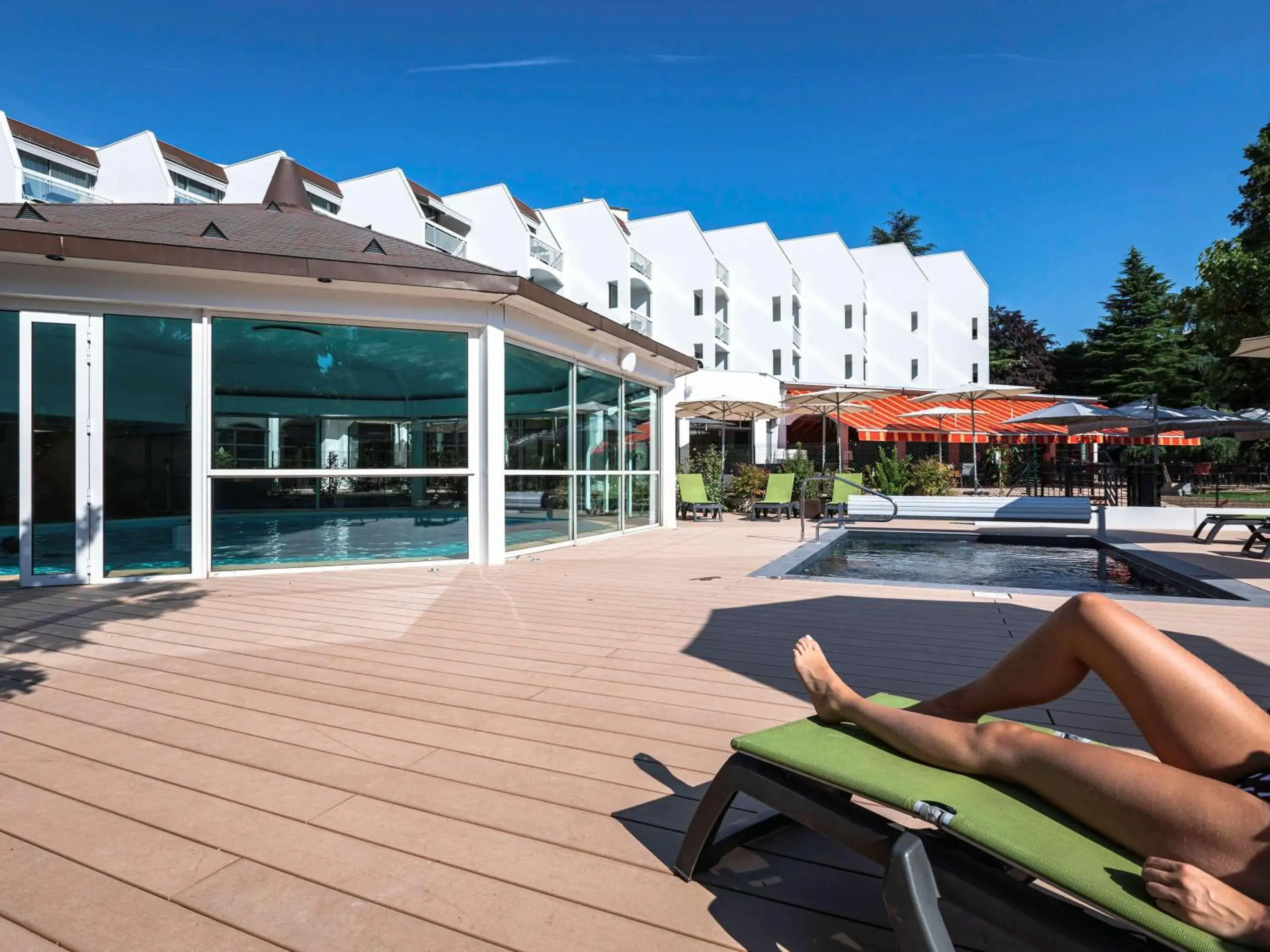 Activities, Swimming Pool in ibis Styles Aix les Bains