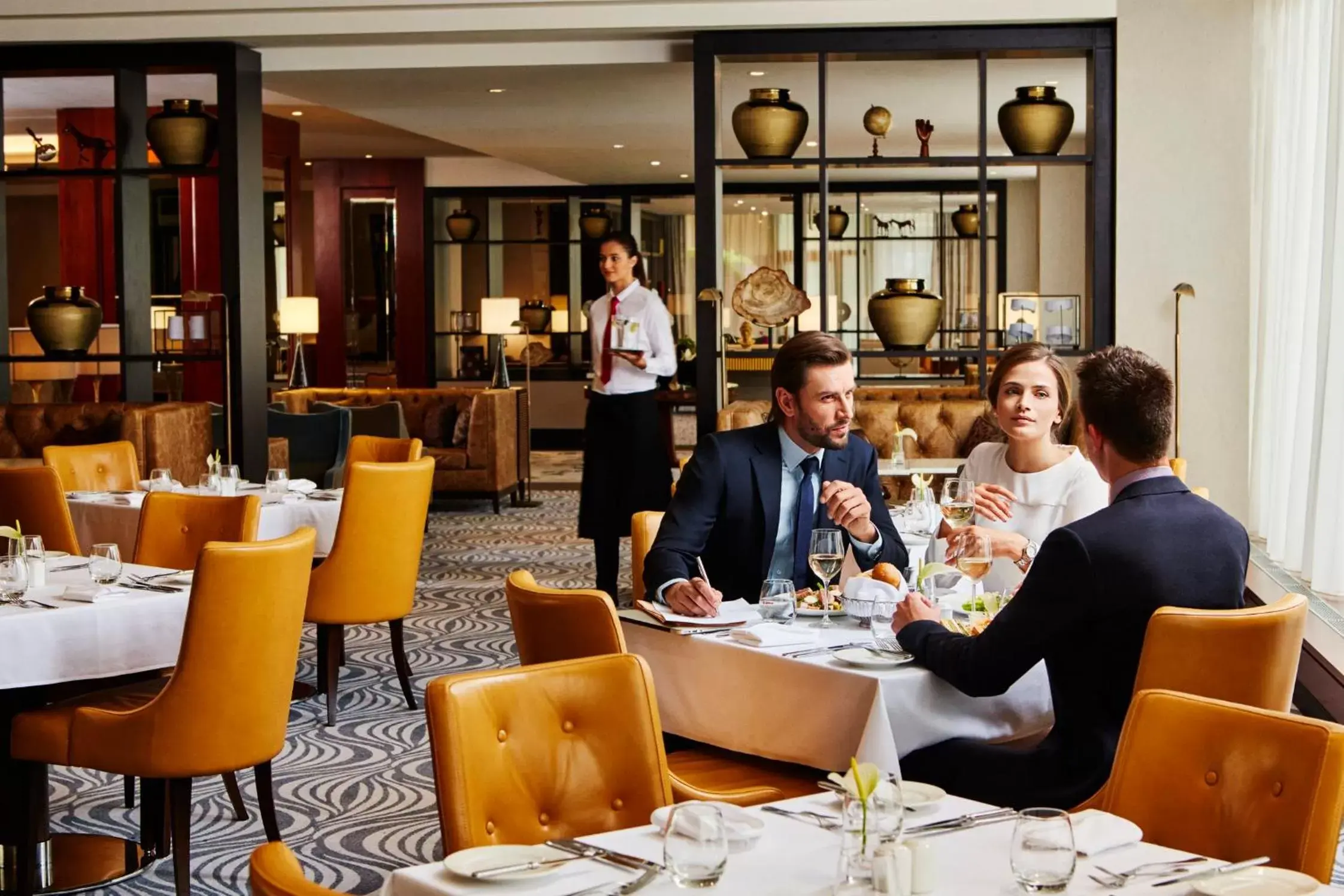 Lounge or bar, Restaurant/Places to Eat in Corinthia Hotel Prague