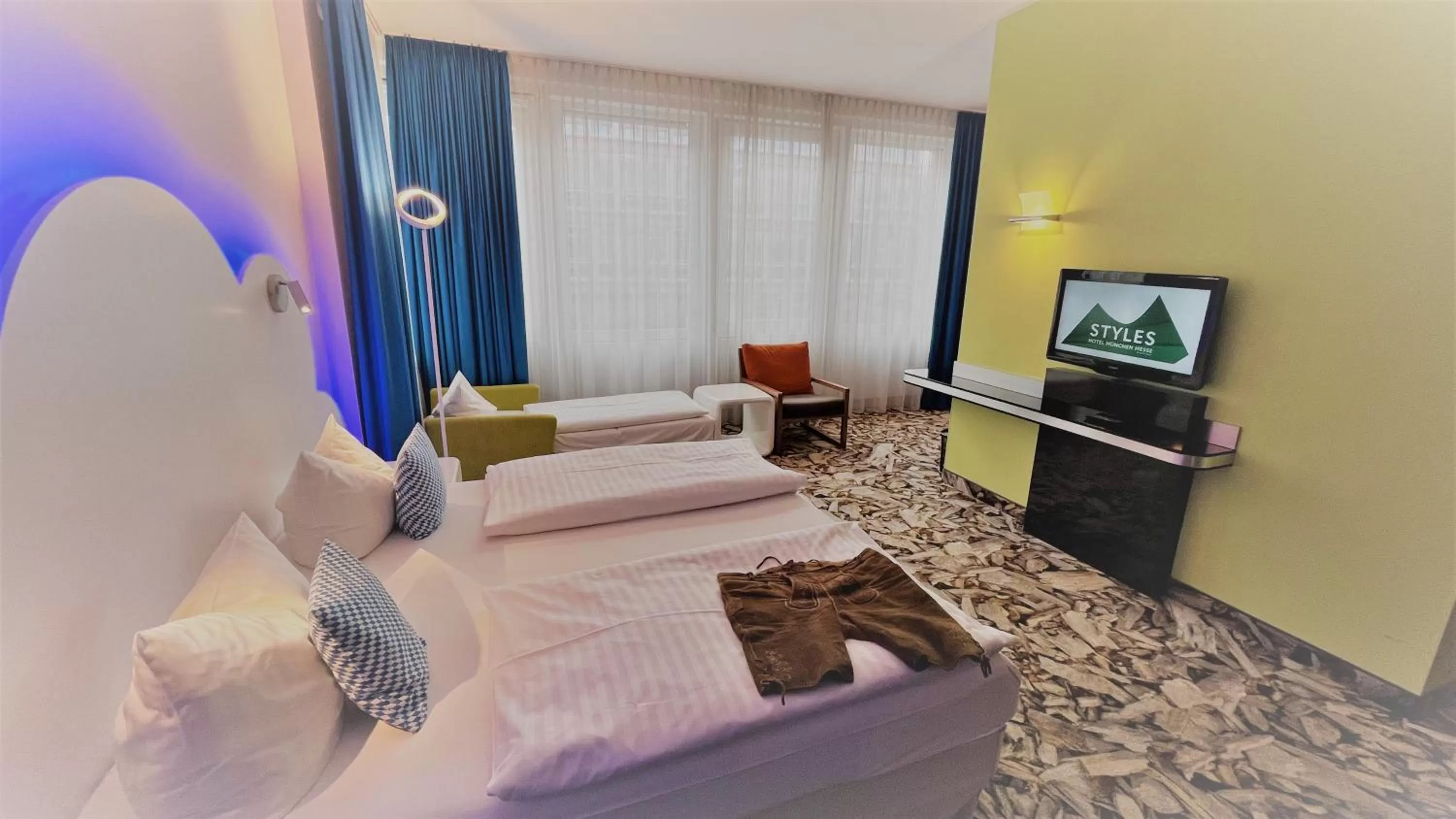 Bed in Styles Hotel München Messe