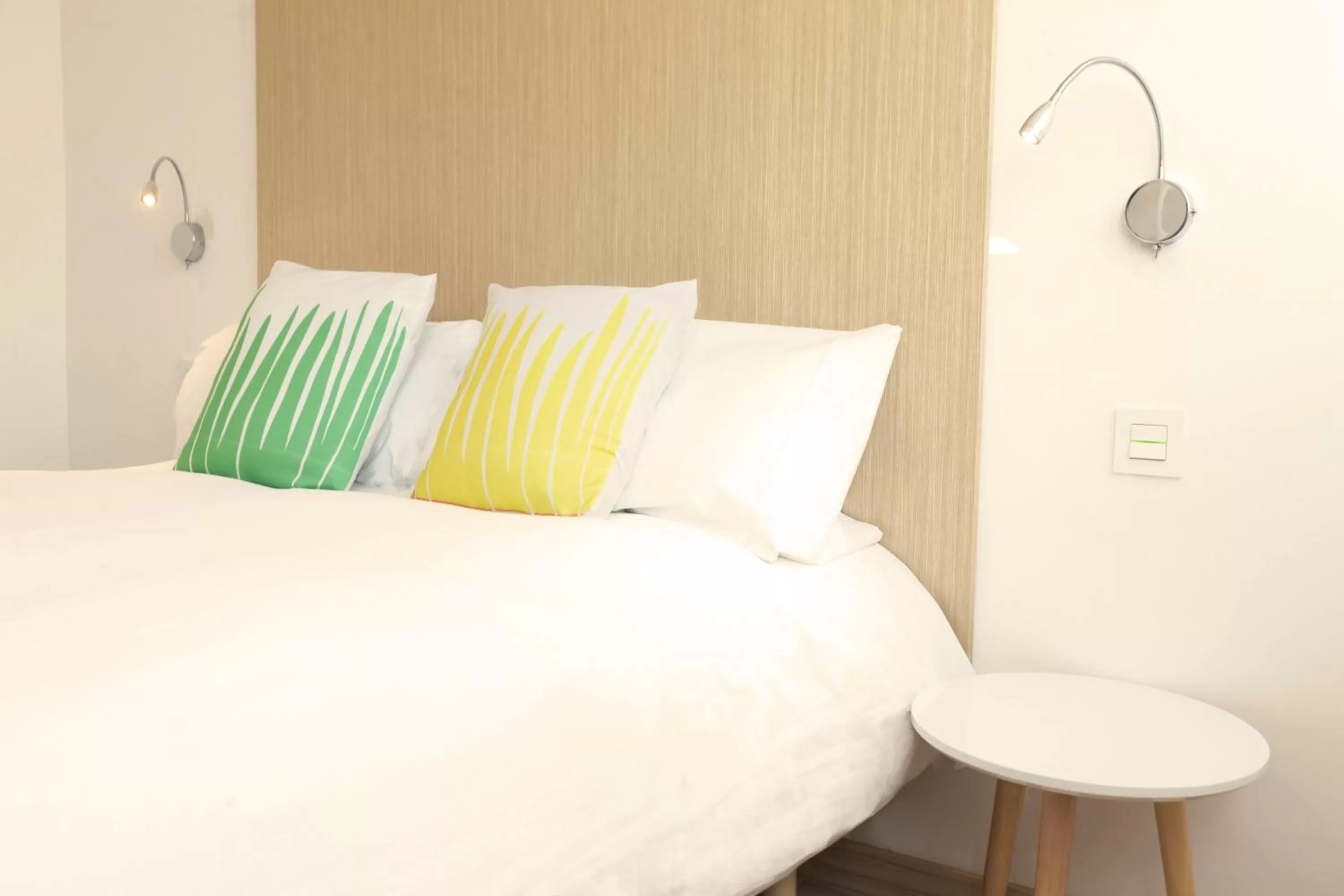 Bedroom, Bed in SmartRoom Barcelona