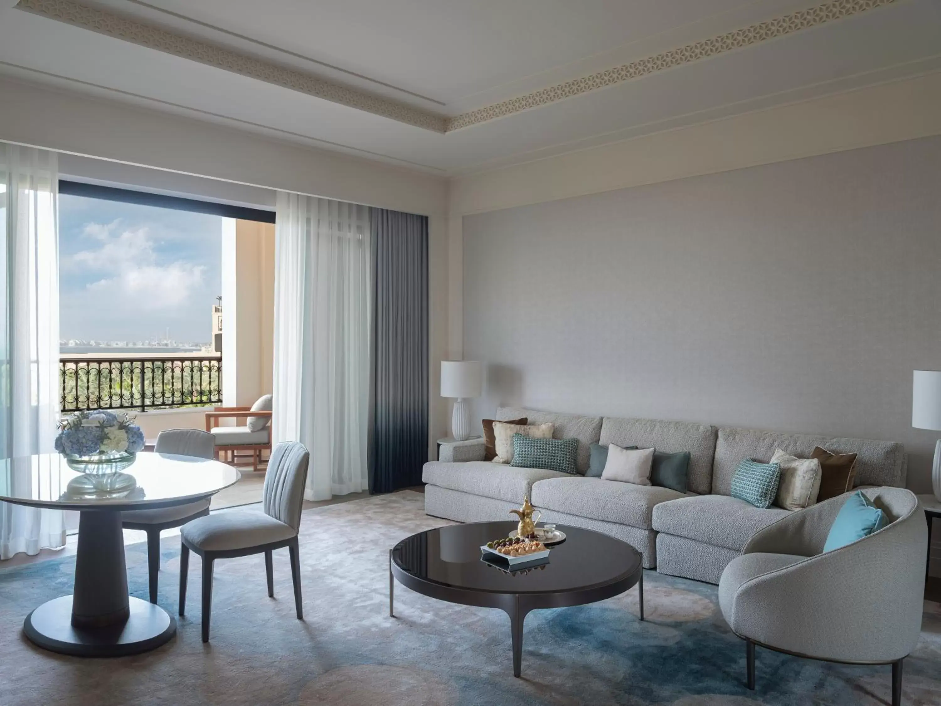 Living room, Seating Area in Four Seasons Resort Dubai at Jumeirah Beach