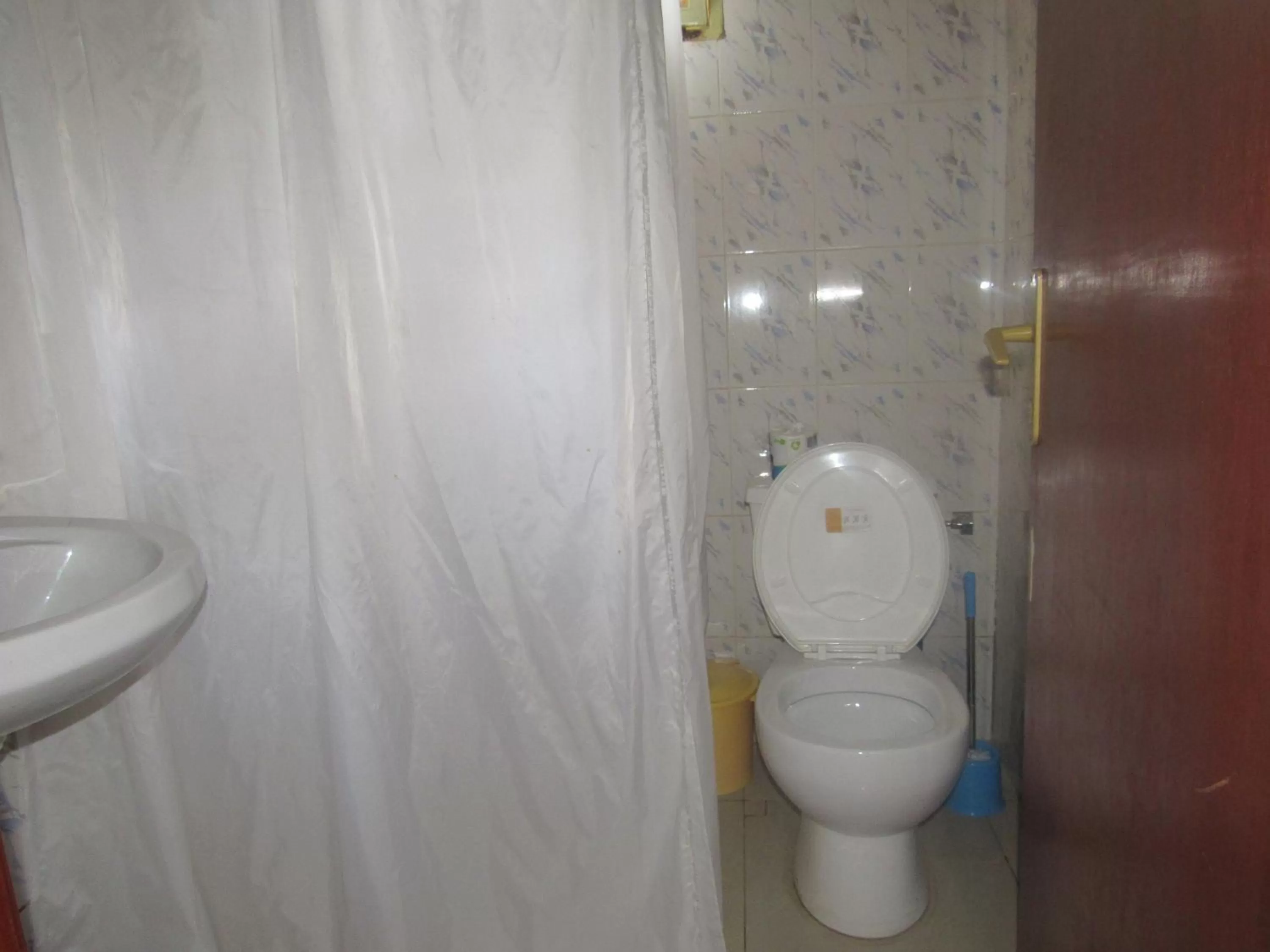 Shower in Rebero Kivu Resort