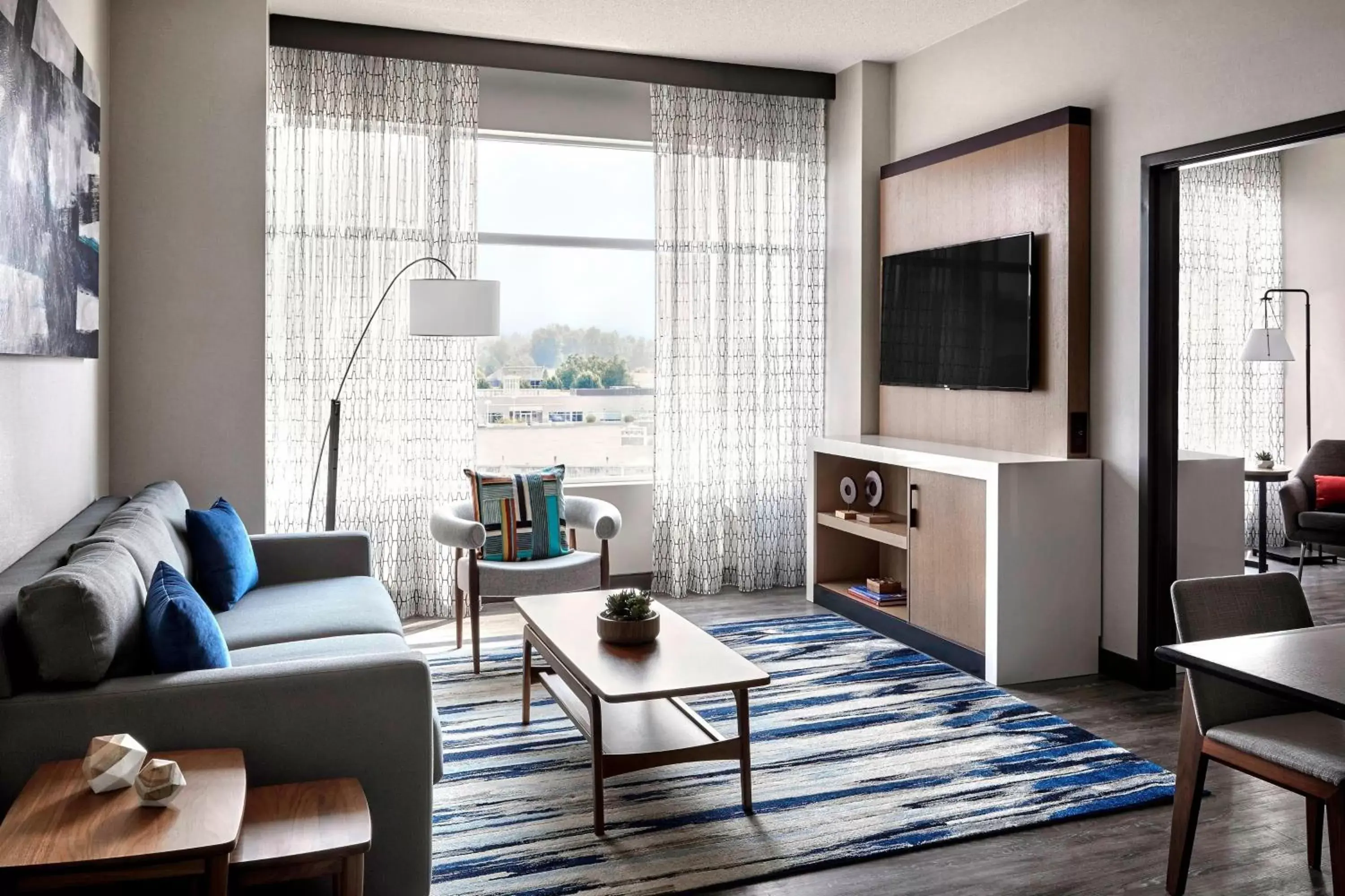 Living room, Seating Area in Seattle Marriott Redmond