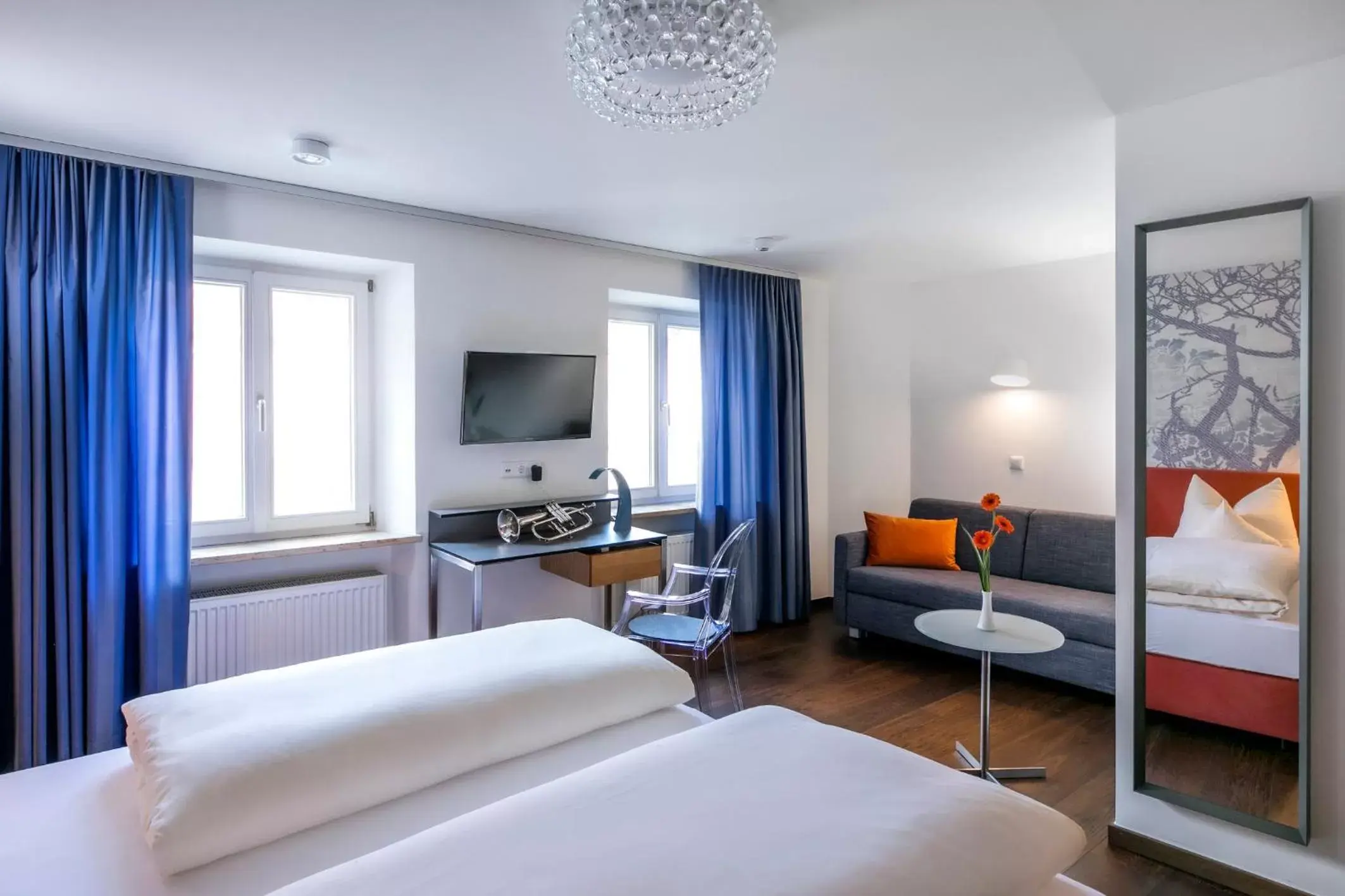 Bed in Hotel Münchner Hof und Blauer Turm