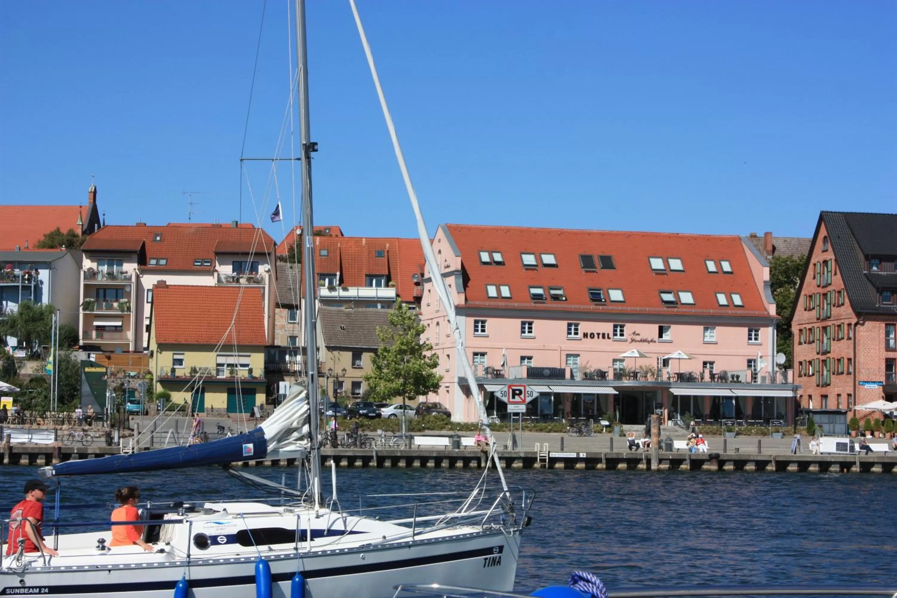 Bird's eye view in Hotel Am Yachthafen