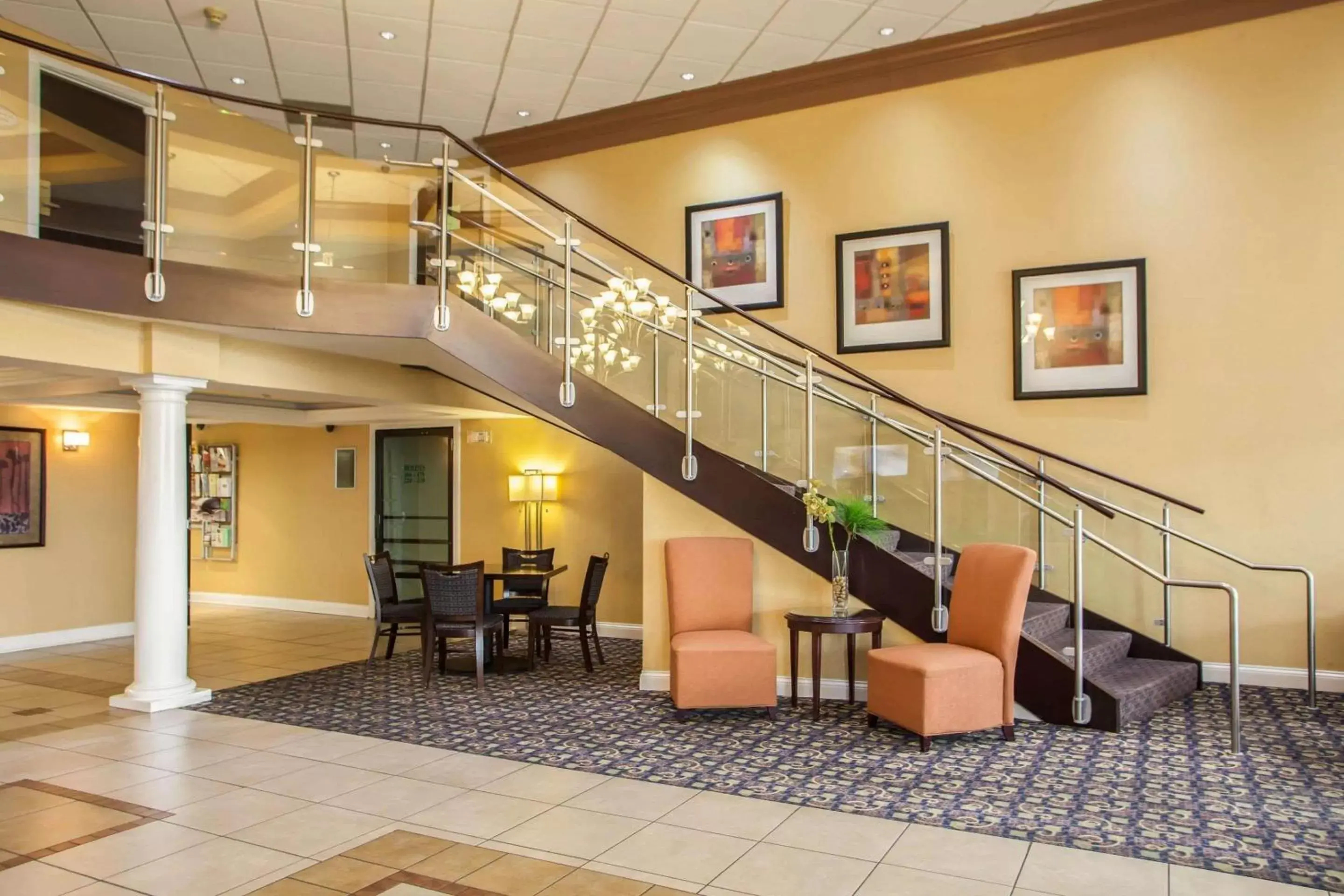 Lobby or reception, Lobby/Reception in Quality Inn and Suites St Charles -West Chicago