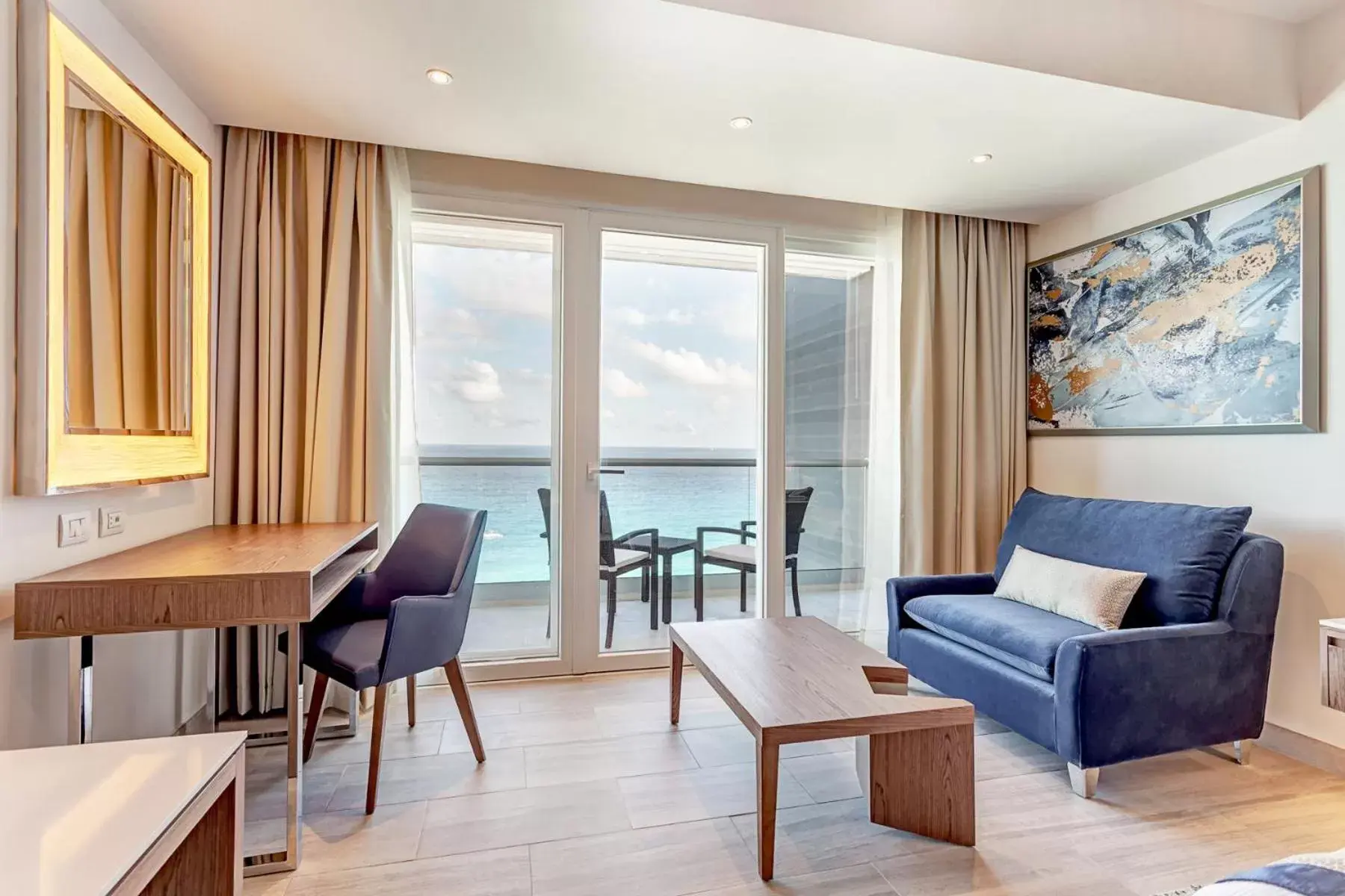 Bedroom, Seating Area in Royalton CHIC Cancun, An Autograph Collection All-Inclusive Resort - Adults Only