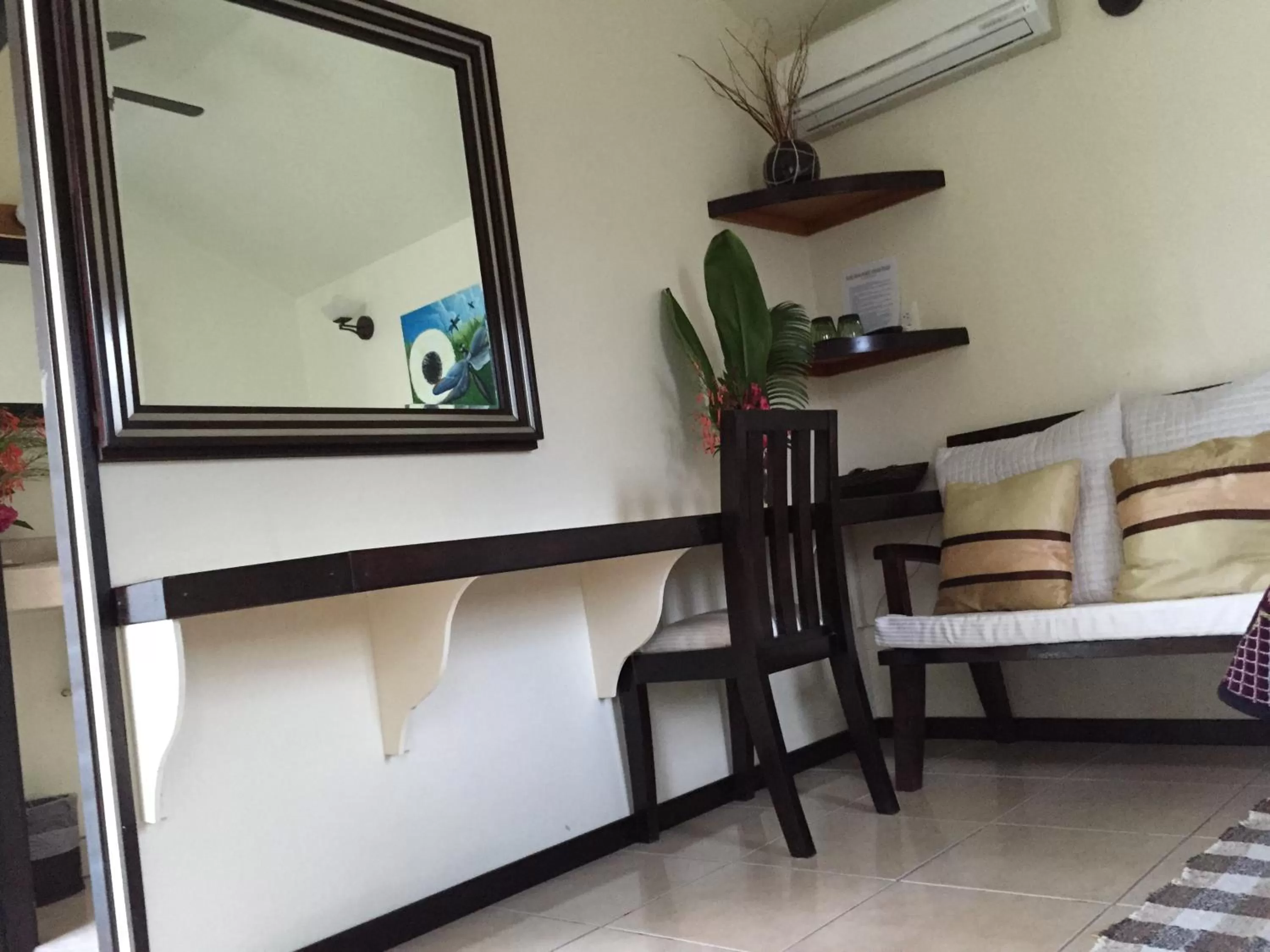 Bedroom, Bed in Blue Wave Guest House