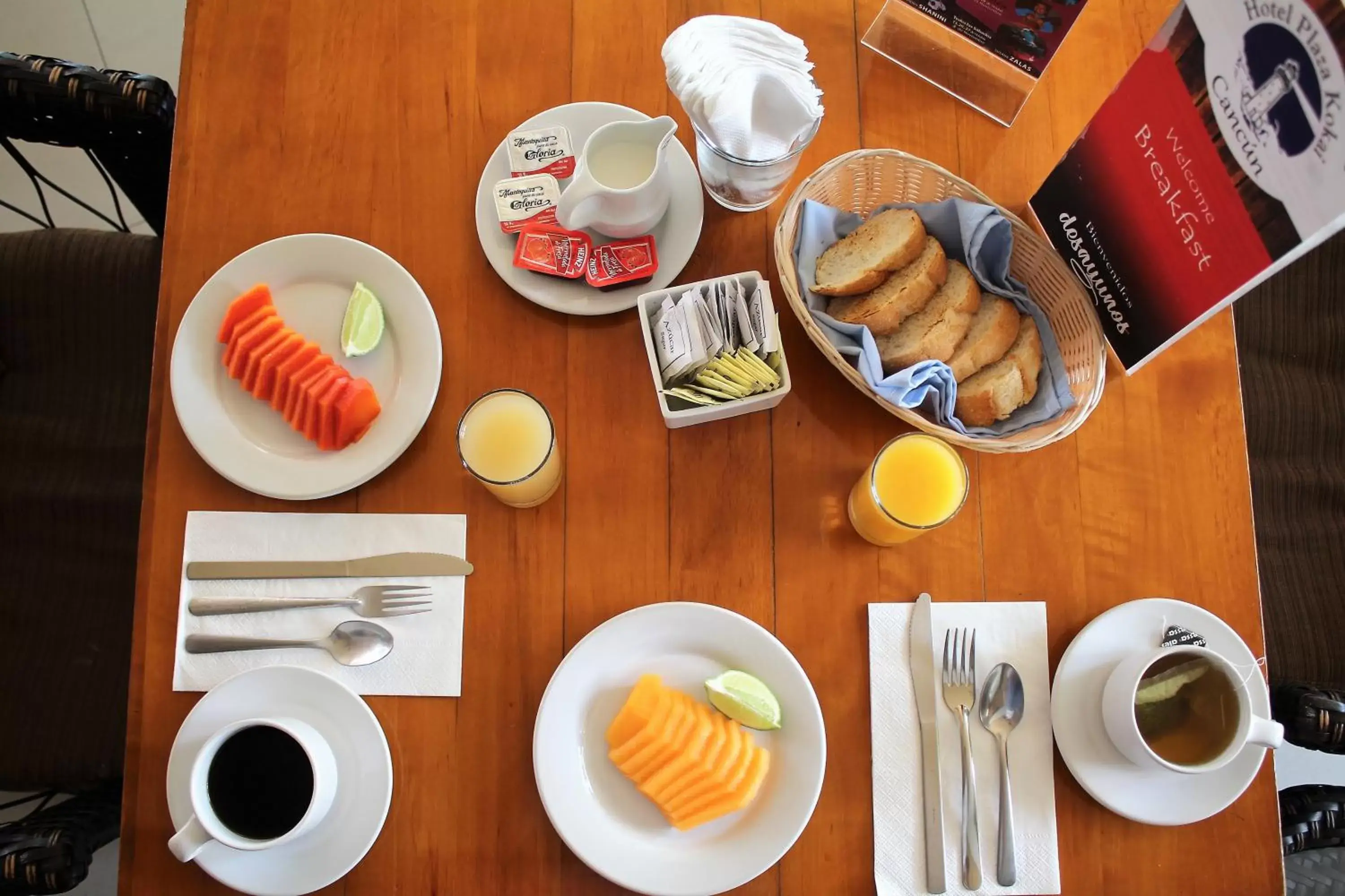 Continental breakfast, Breakfast in Hotel Plaza Kokai Cancún