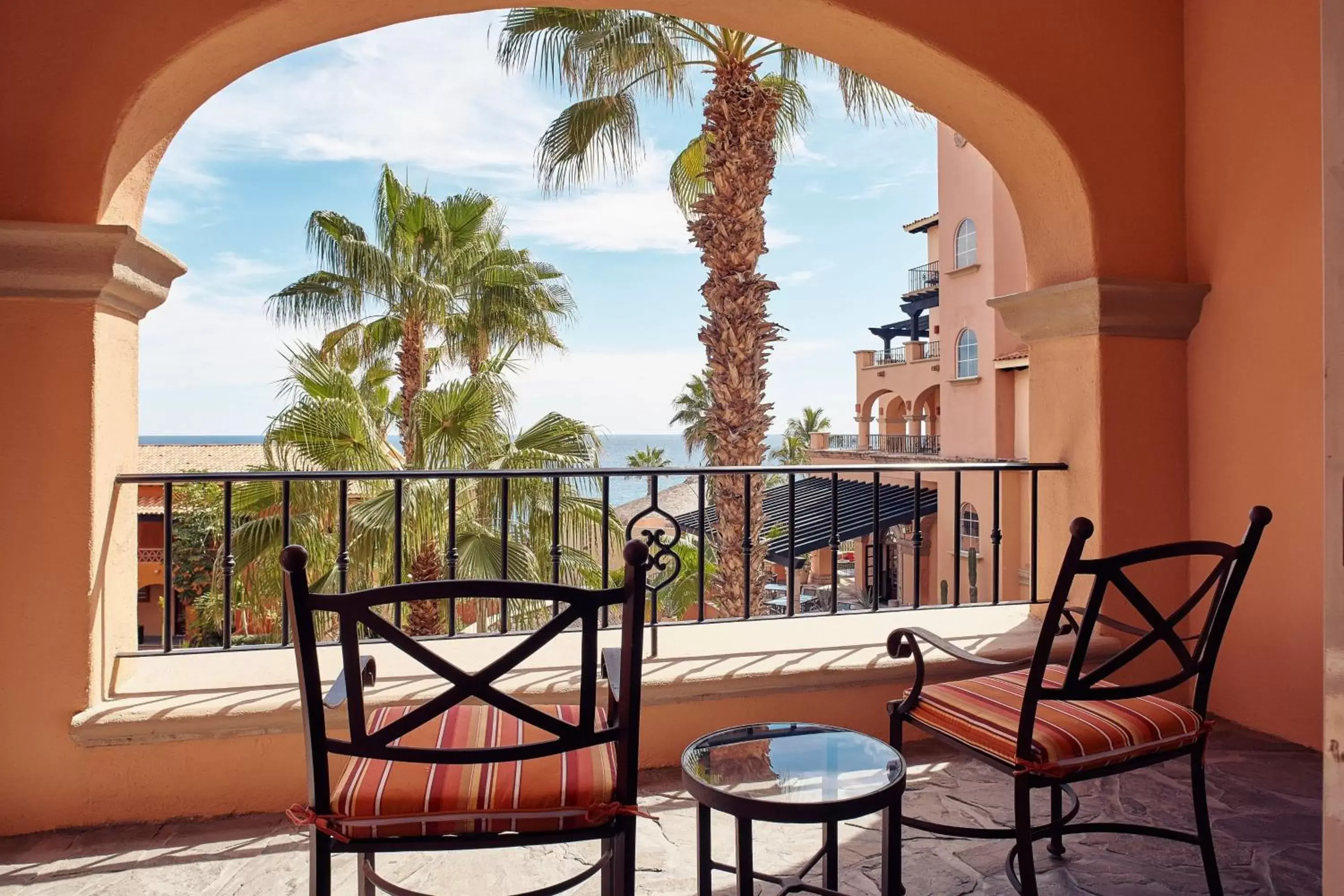 Photo of the whole room, Balcony/Terrace in Hacienda del Mar Los Cabos